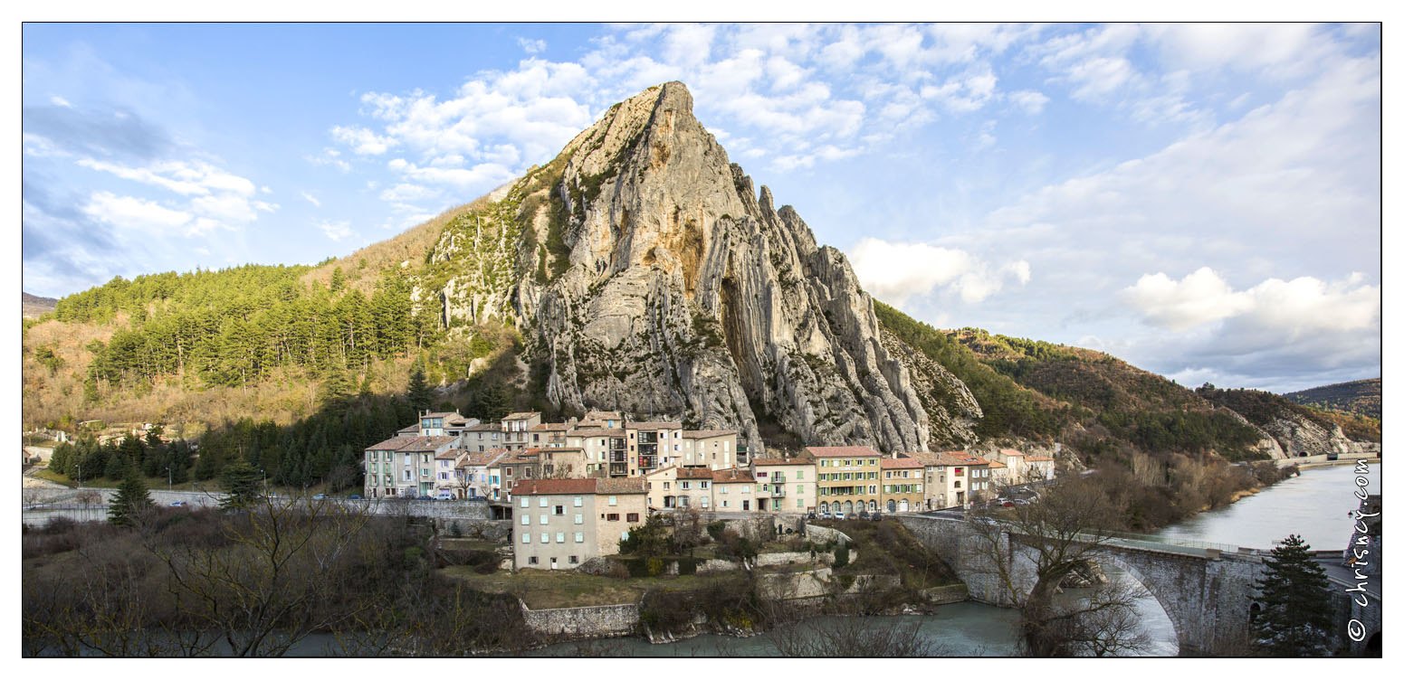 20140221-031 6779-RN85 Sisteron pano - 20140221-031_6779-RN85_Sisteron__pano.jpg 20140221-031_6779-RN85_Sisteron__pano.jpg