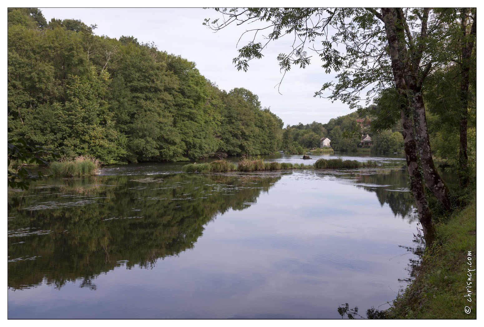 20140820-011_4749-La_Creuse_au_barrage_de_la_roche_bat_l_Aigue.jpg