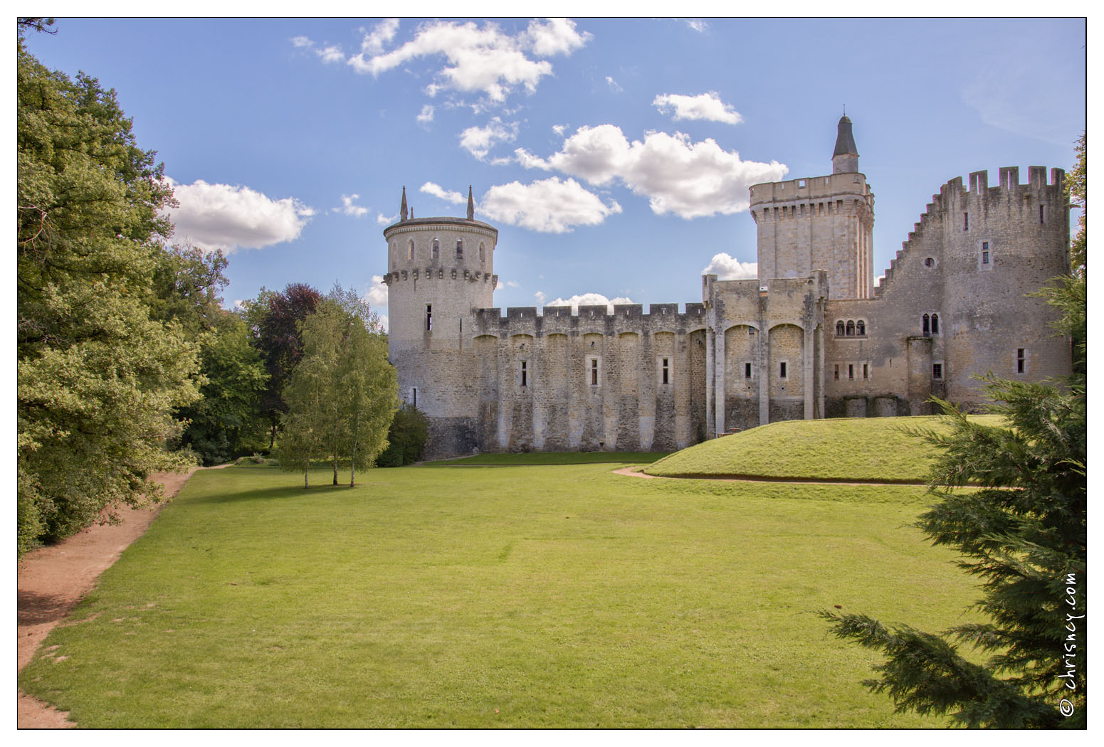 20140822-033_5214-Chateauguillaume_HDR_.jpg