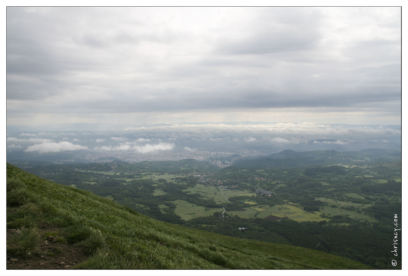 20070531-20_3317-vue_du_puy_de_dome_w.jpg