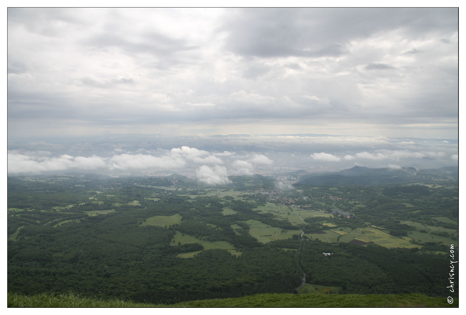 20070531-21_3348-vue_du_puy_de_dome_w.jpg