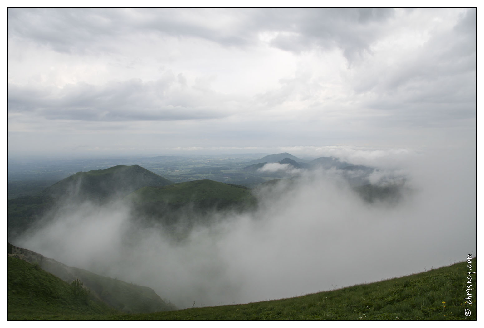 20070531-27_3385-vue_du_puy_de_dome_w.jpg