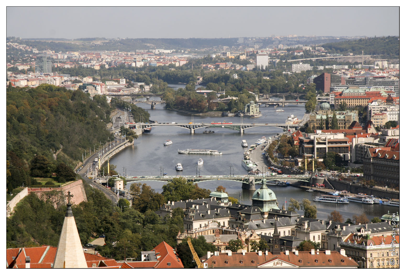 20070917-29_2931-Prague_Vue_du_clocher_de_saint_guy_.jpg