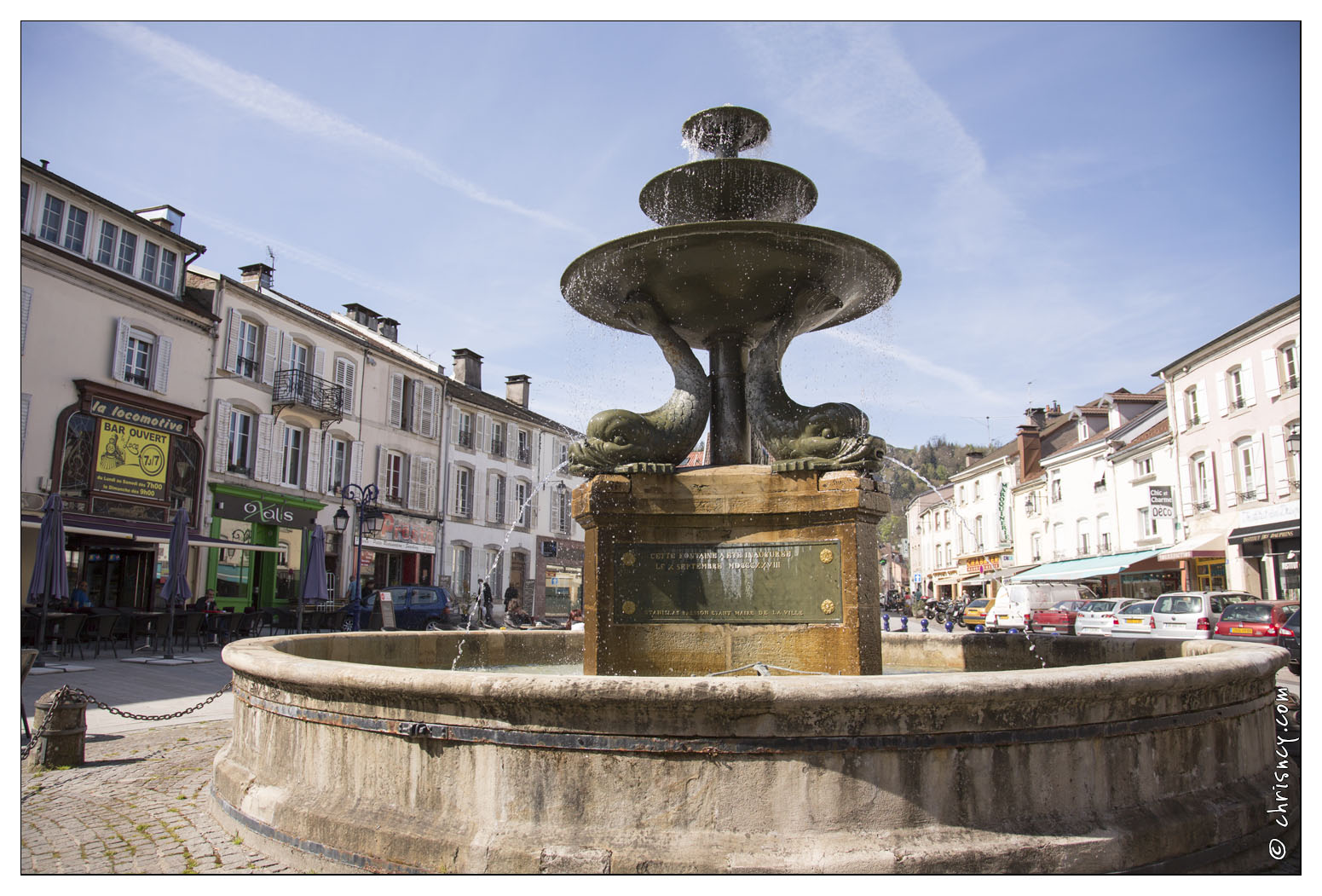 20140411-01 8742-Remiremont Fontaine des dauphins - 20140411-01_8742-Remiremont_Fontaine_des_dauphins.jpg 20140411-01_8742-Remiremont_Fontaine_des_dauphins.jpg