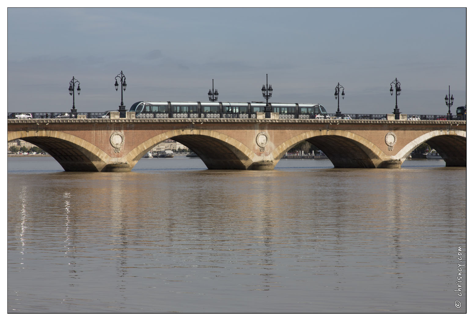 20140828-003_5658-Bordeaux_le_pont_de_pierre.jpg