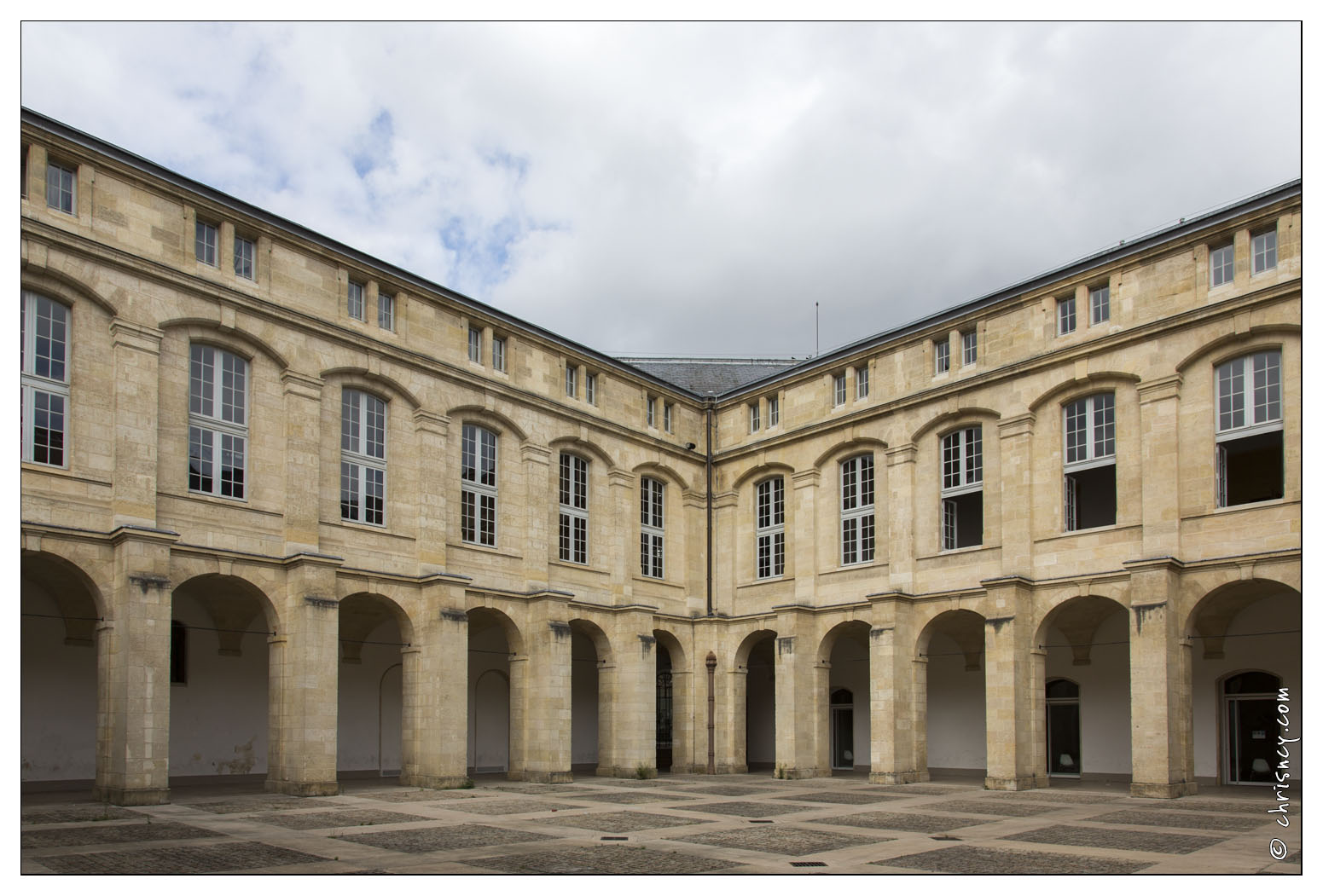 20140828-033_5721-Bordeaux_Cours_Mably.jpg