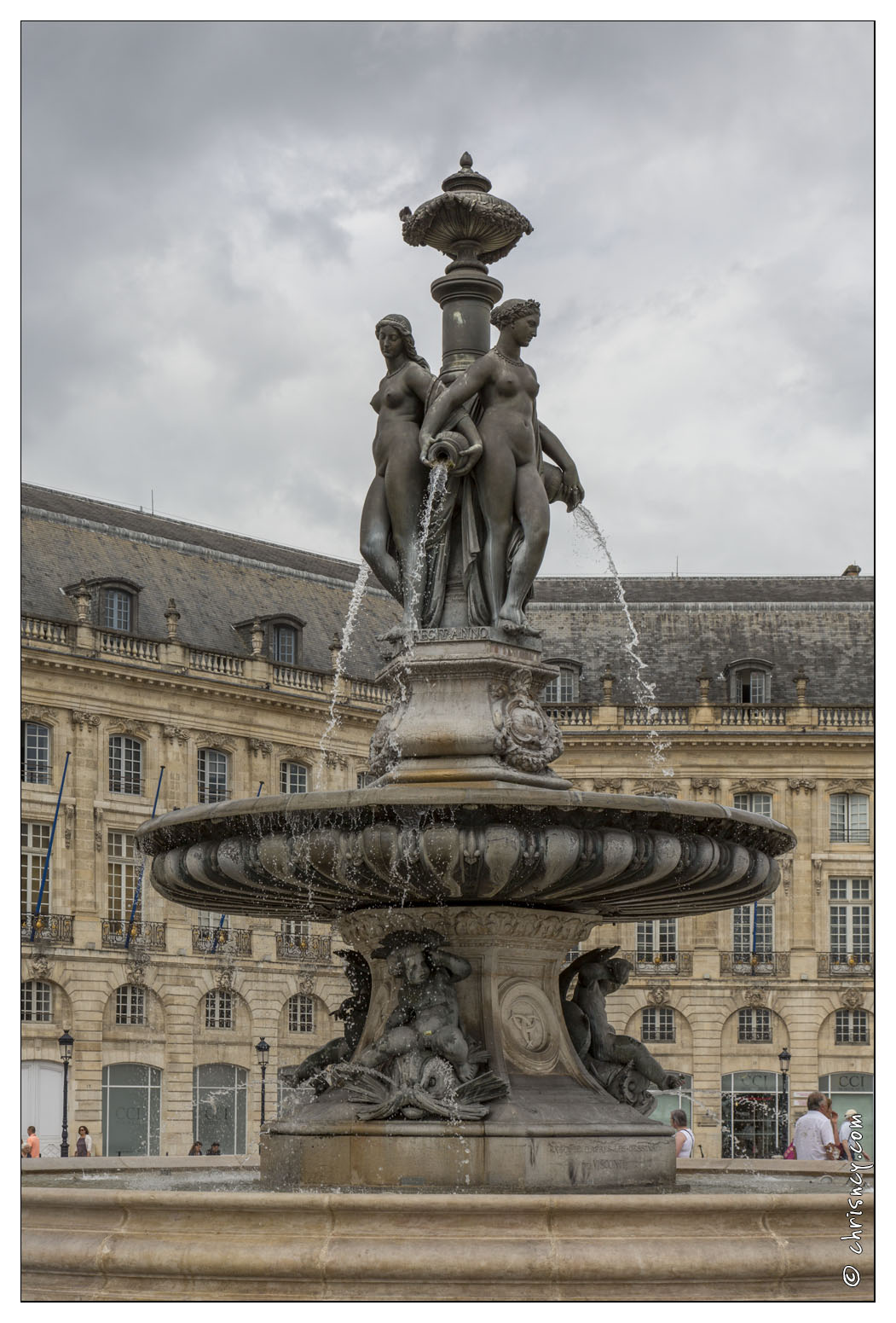 20140828-041_5732-Bordeaux_Place_de_la_Bourse.jpg