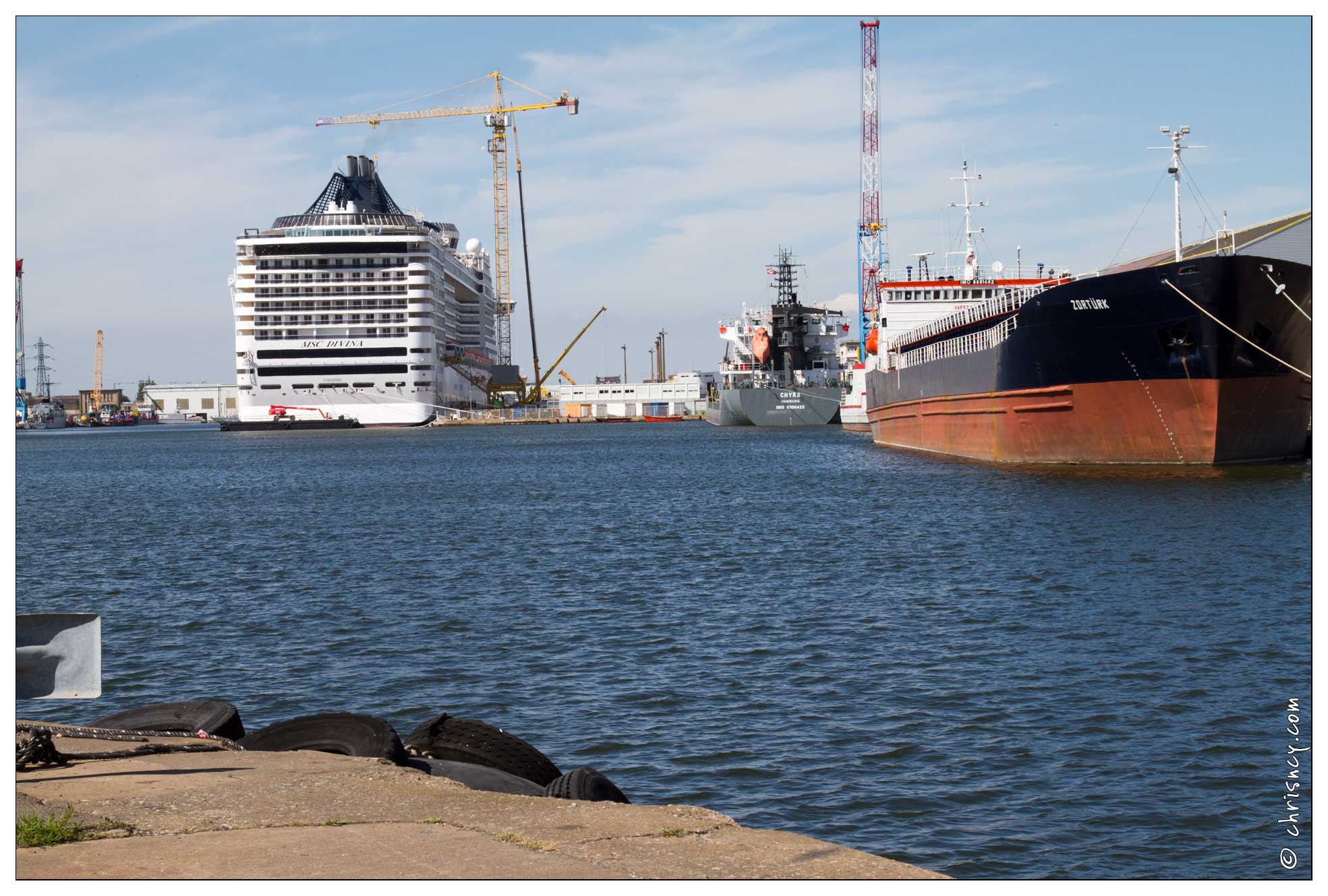 20120514-08_1589-Saint_Nazaire.jpg