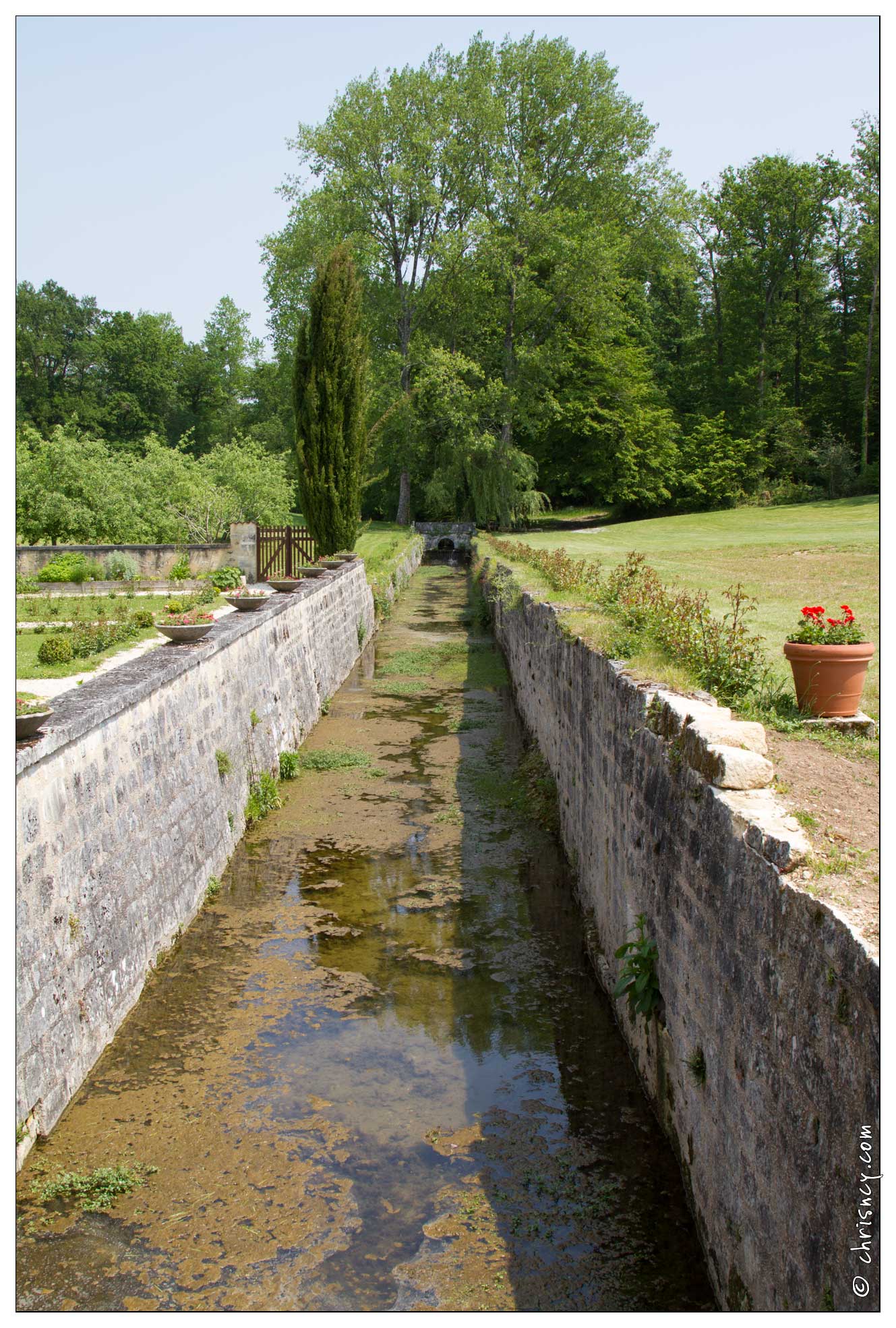 20120523-20 2153-Abbaye de Fontdouce - 20120523-20_2153-Abbaye_de_Fontdouce.jpg 20120523-20_2153-Abbaye_de_Fontdouce.jpg