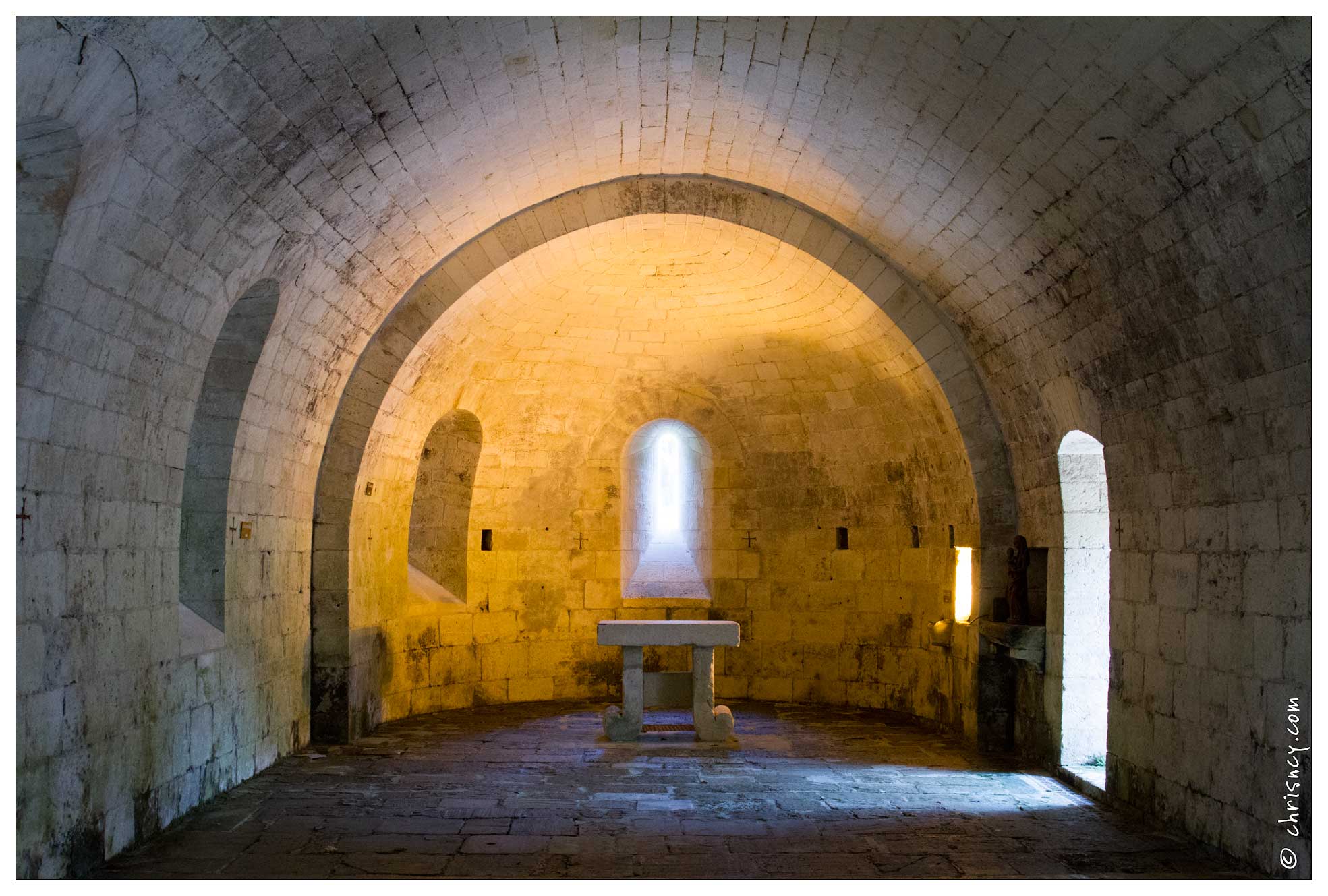 20120523-21 2156-Abbaye de Fontdouce - 20120523-21_2156-Abbaye_de_Fontdouce.jpg 20120523-21_2156-Abbaye_de_Fontdouce.jpg