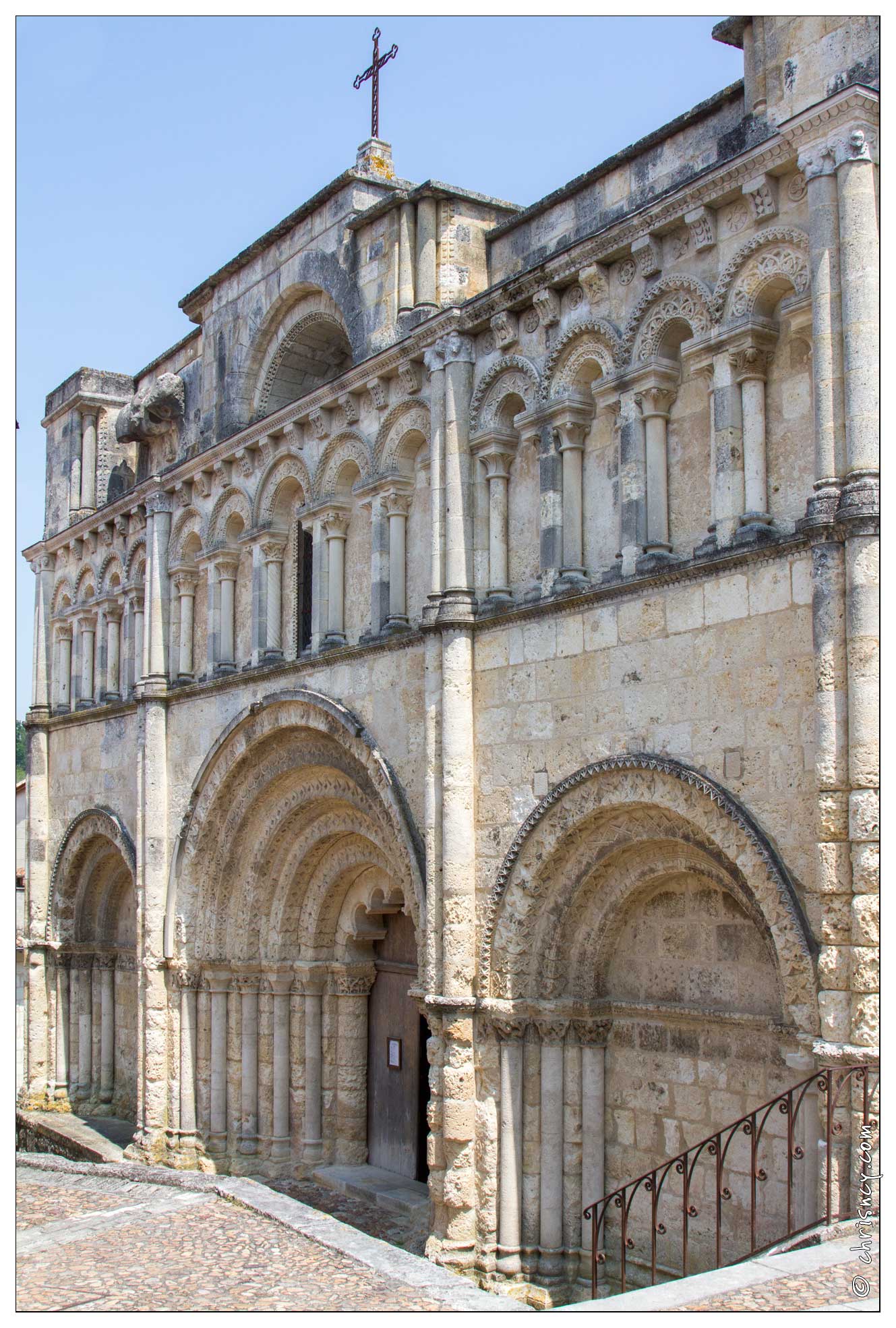 20120524-13_2222-Aubeterre_sur_Dronne.jpg