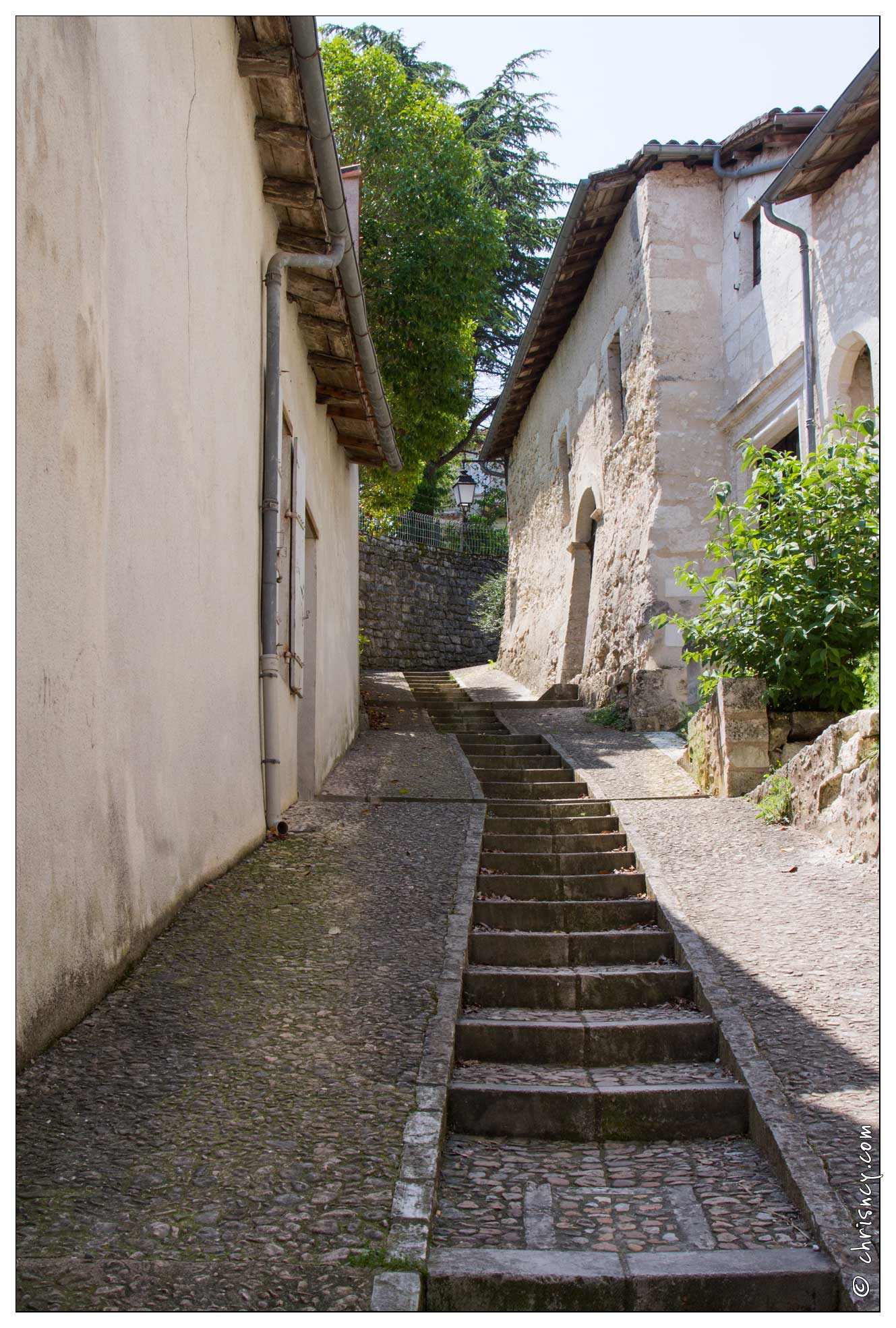 20120524-17_2214-Aubeterre_sur_Dronne.jpg