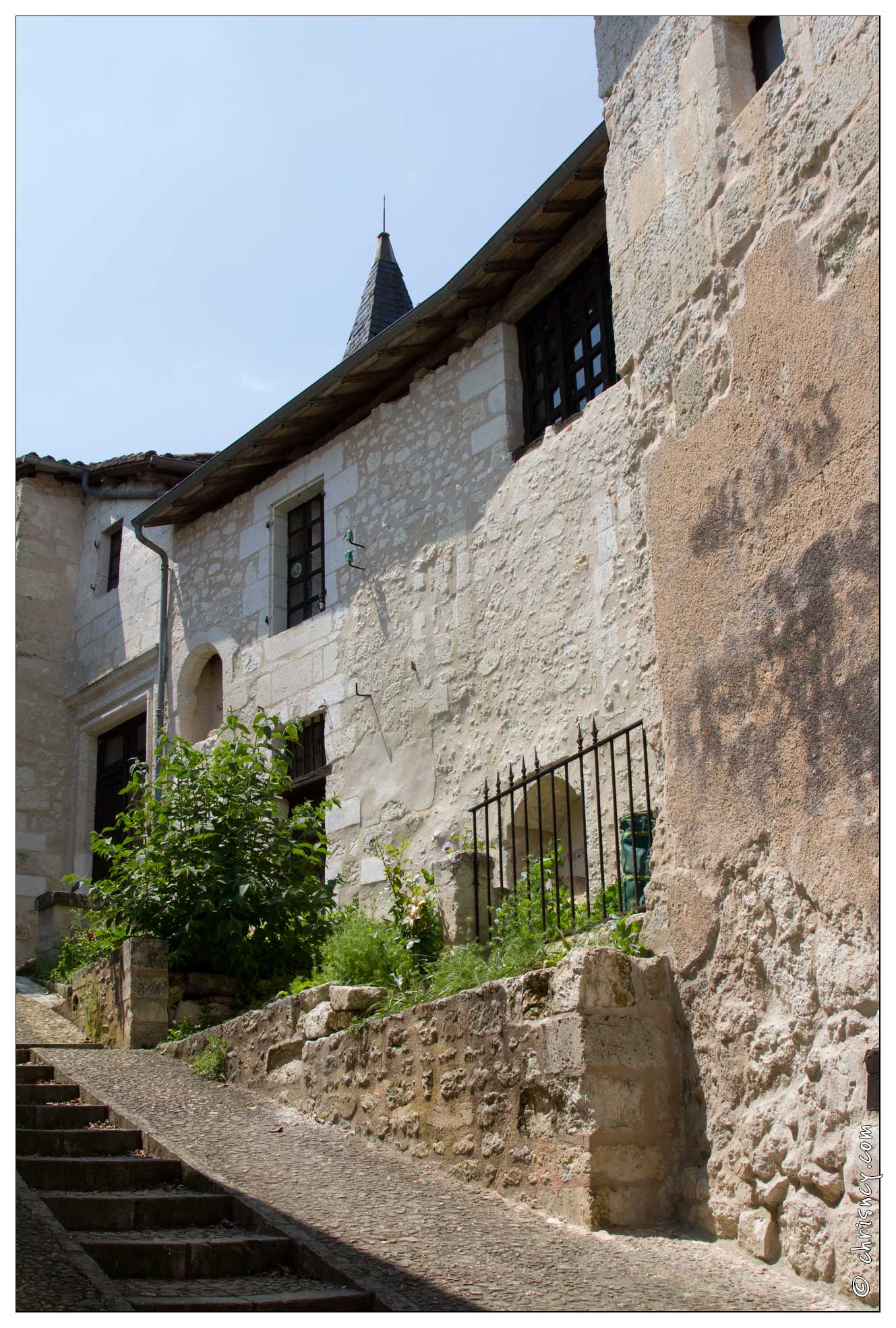 20120524-18_2216-Aubeterre_sur_Dronne.jpg