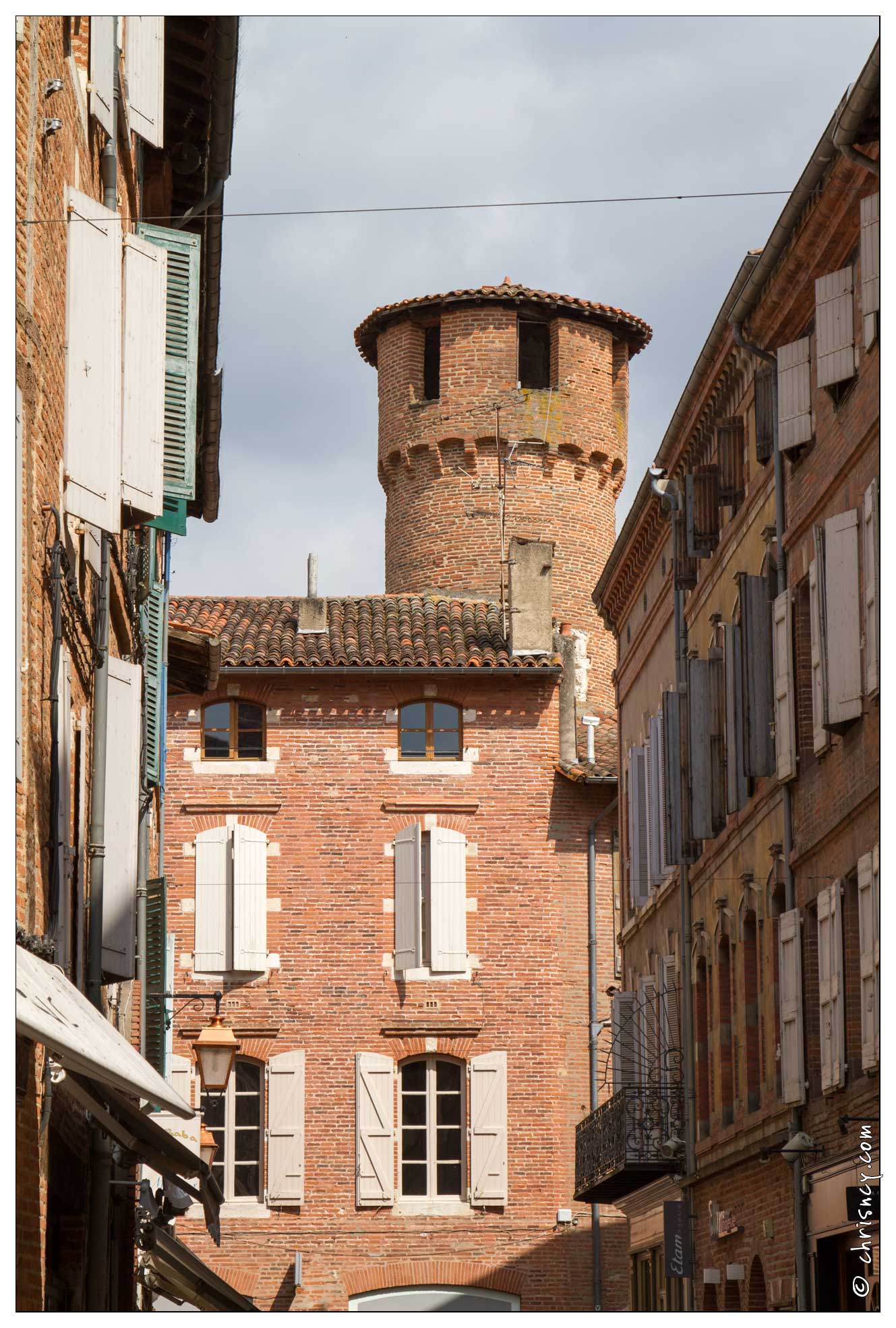 20120528-45_2580-Albi_bourg_Saint_Salvi.jpg