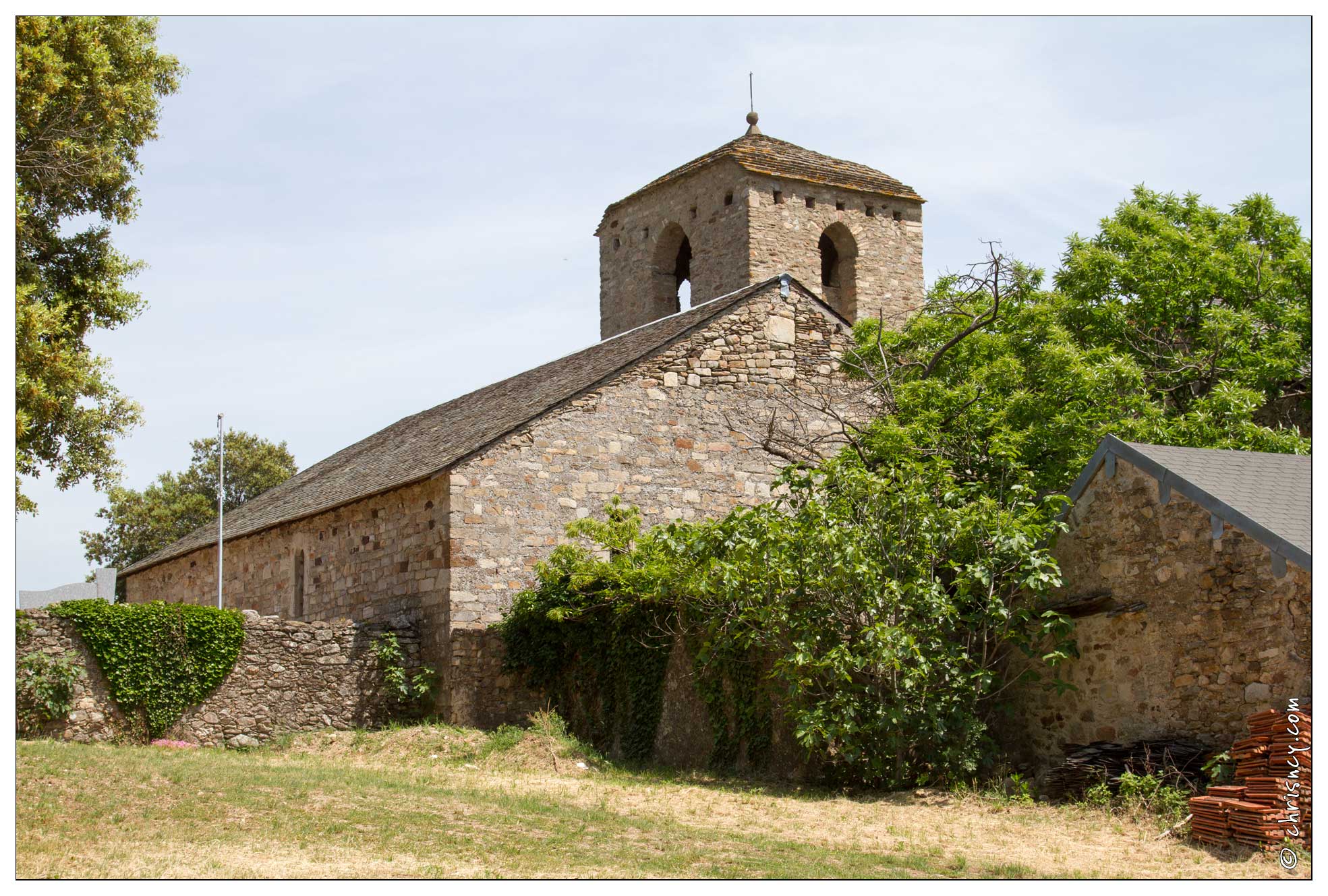 20120531-27_2861-Au_Prieure_St_Julien.jpg