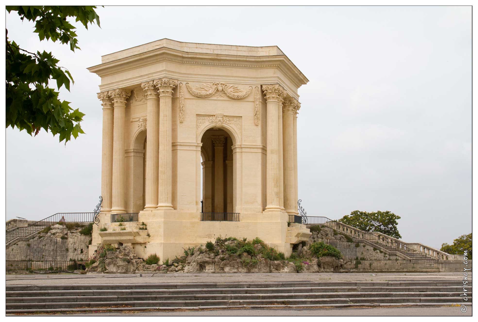 20120606-05_3213-Montpellier_Chateau_Eau.jpg