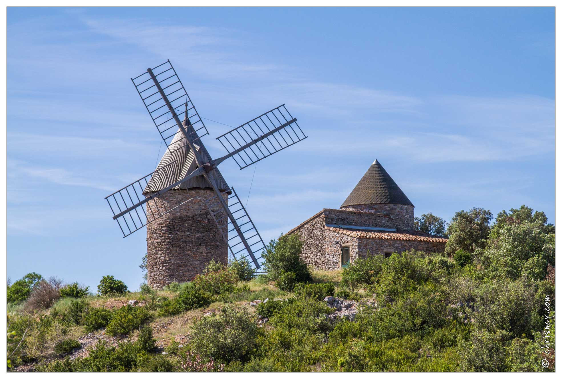 20120605-02 3152-Moulin Faugeres - 20120605-02_3152-Moulin_Faugeres.jpg 20120605-02_3152-Moulin_Faugeres.jpg