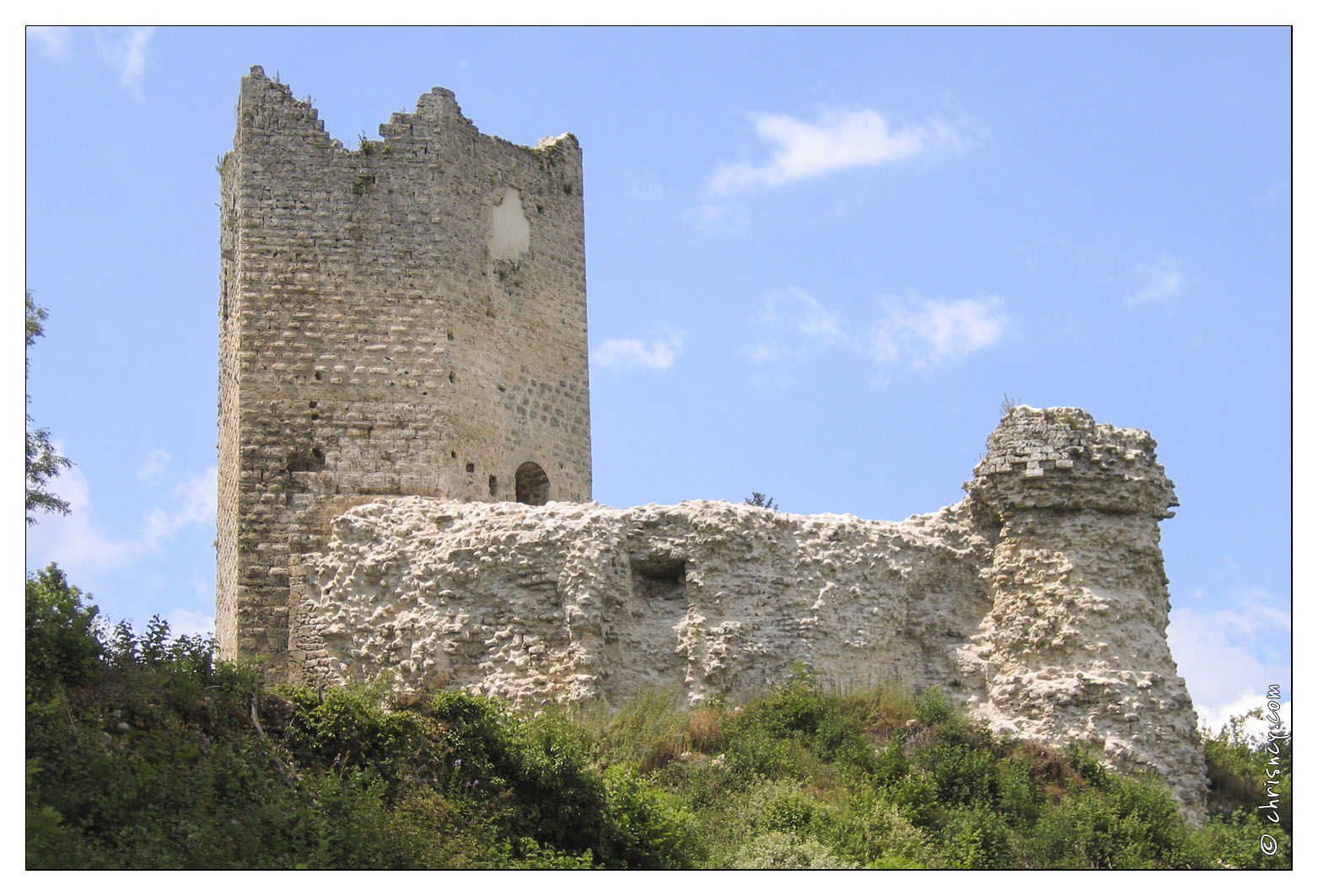 20050710-4726-Chirens_chateau_de_clermont.jpg