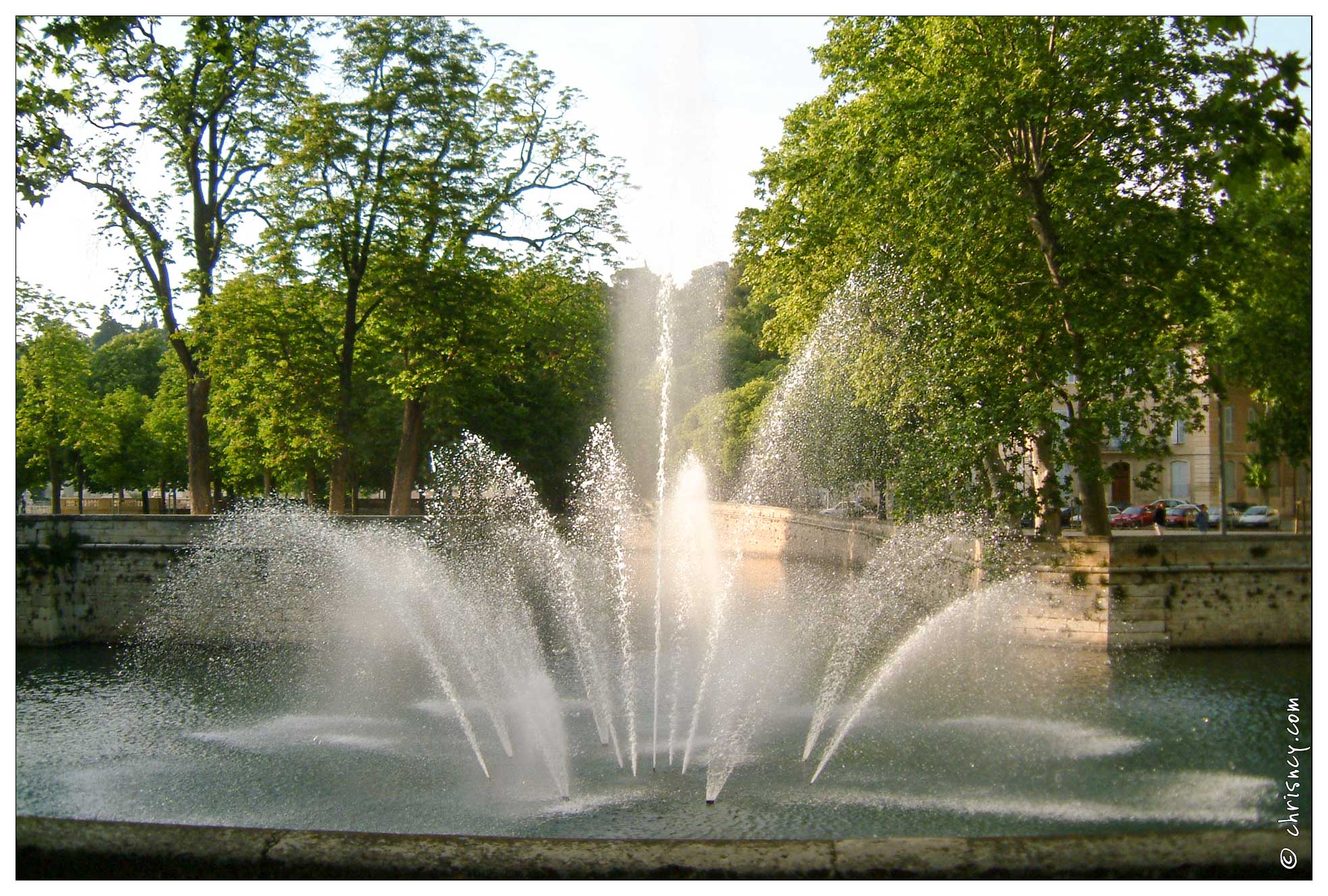 20020513-0067-Nimes_les_jardins_de_la_Fontaine.jpg