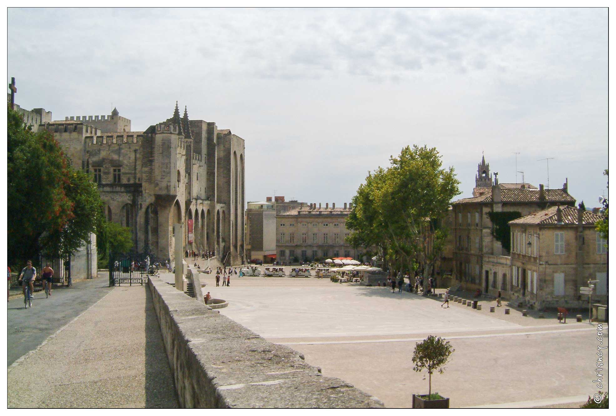 20020822-0530-Avignon_Palais_des_papes.jpg