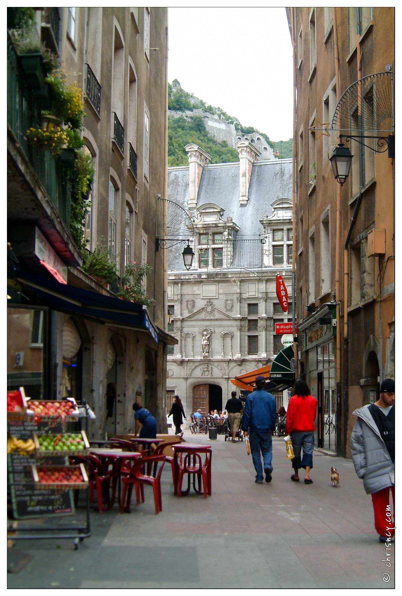 20020826-0678-Grenoble_vieilles_rues.jpg