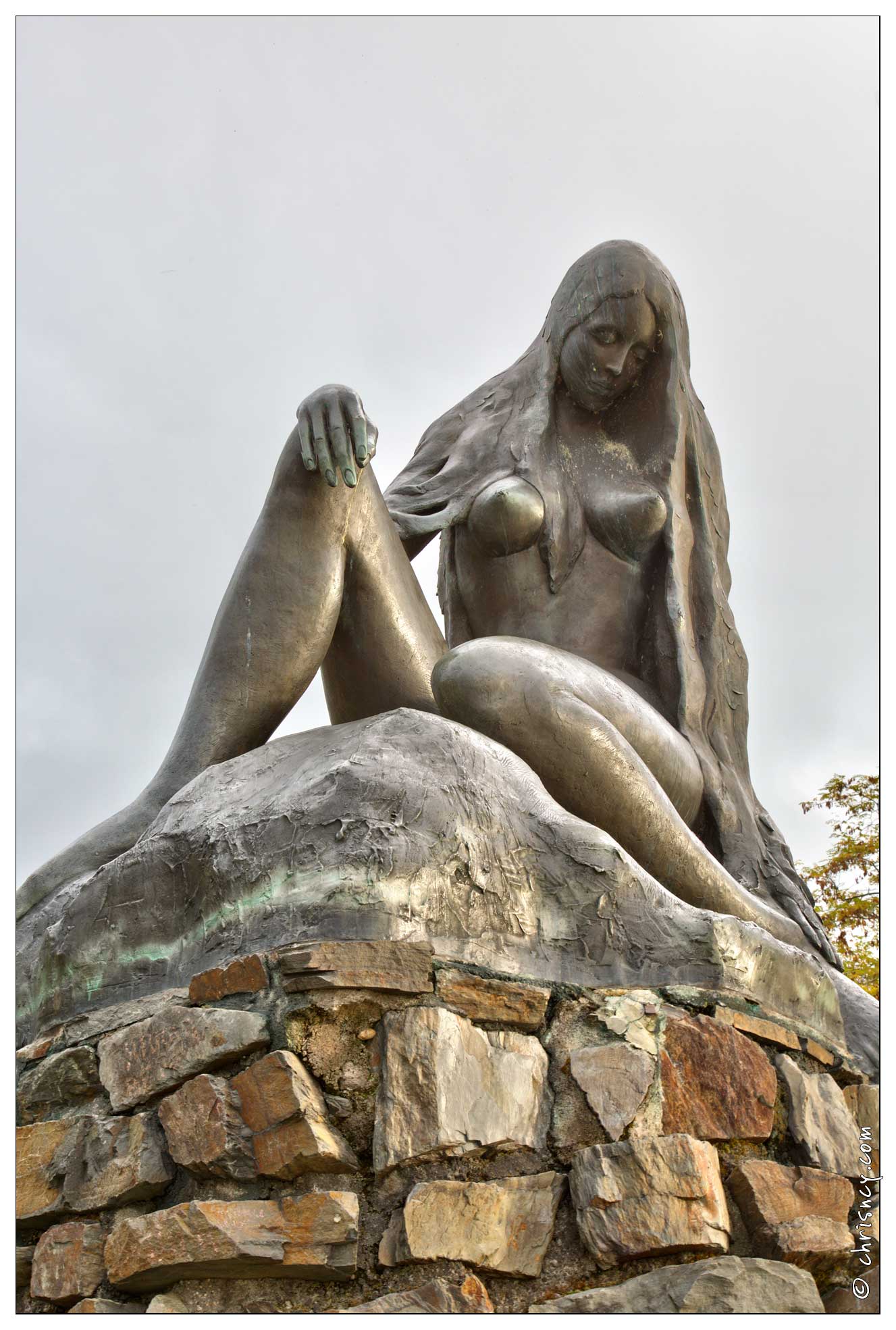 20151007-110_3885-Vallee_du_Rhin_Loreley_Statue_hdr.jpg