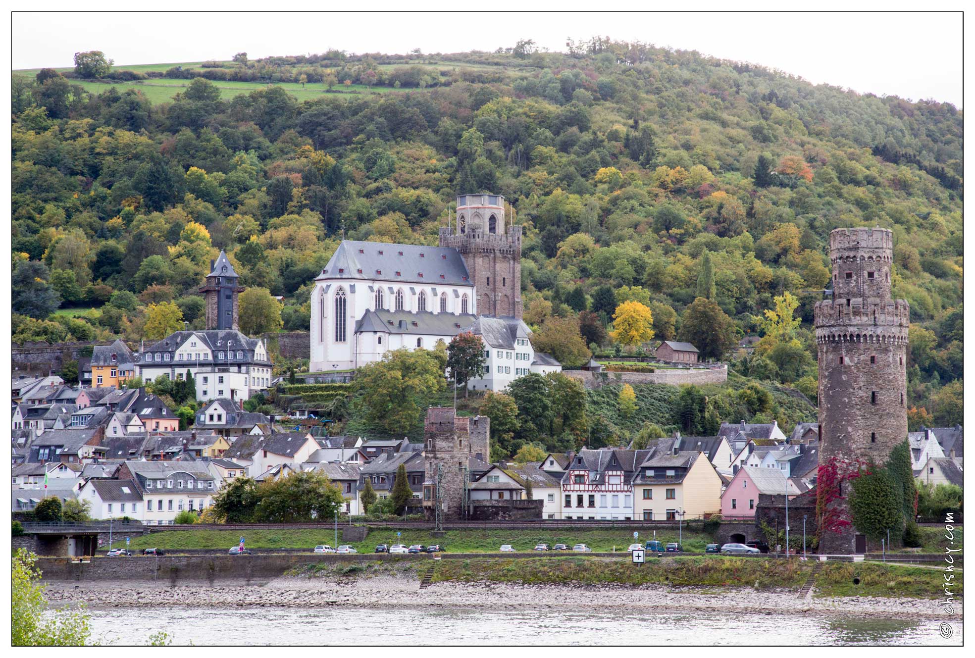 20151007-103_3869-Vallee_du_Rhin_Dorscheid_Vue_sur_Oberwesel.jpg