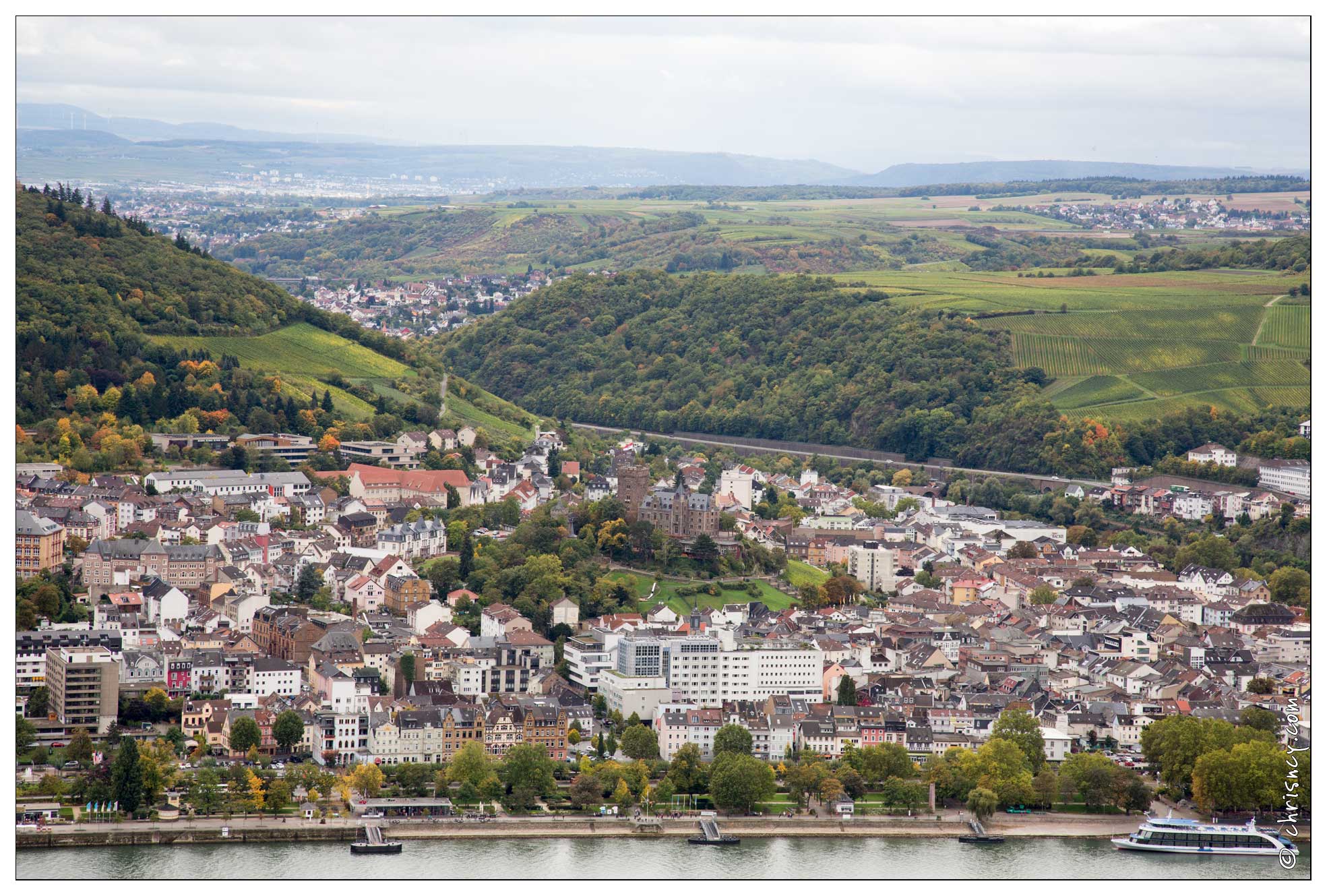 20151007-083_3823-Vallee_du_Rhin_Rudesheim_Vue_sur_Bingen_am_Rhein.jpg