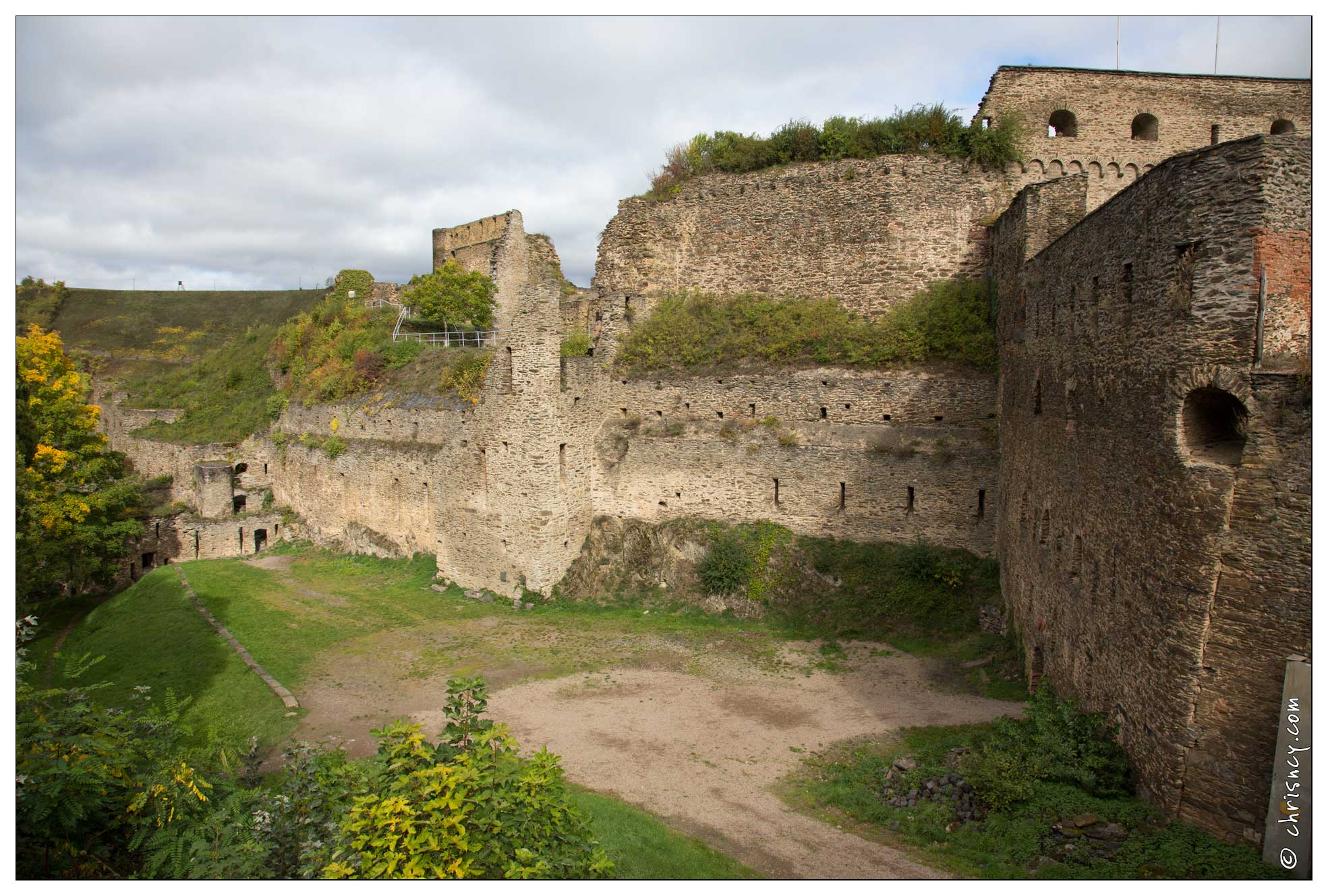 20151007-040_3729-Vallee_du_Rhin_Sankt_Goar_Burg_Rheinfels.jpg