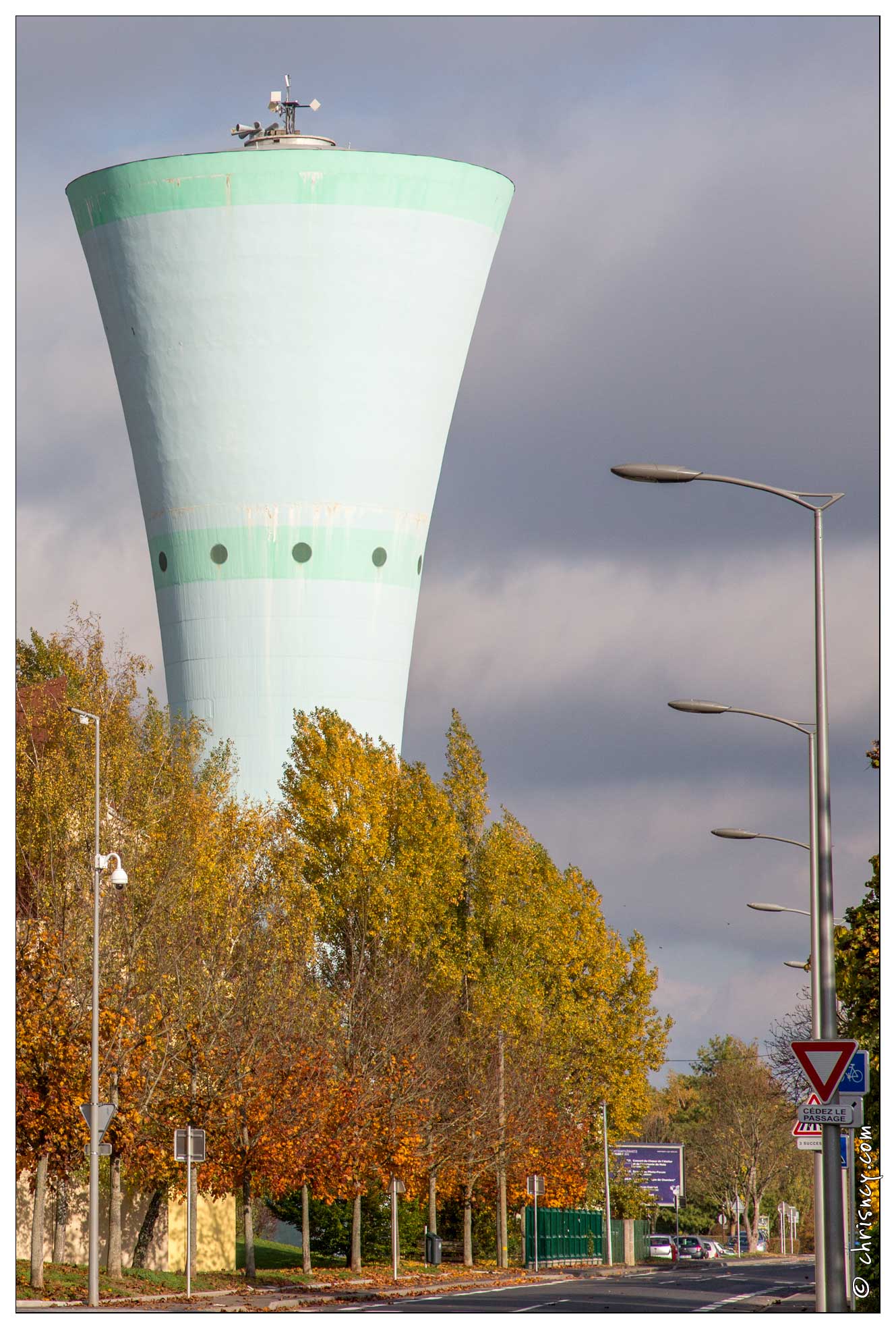 20151029-3986-Chateau_eau_Montigny_le_metz.jpg