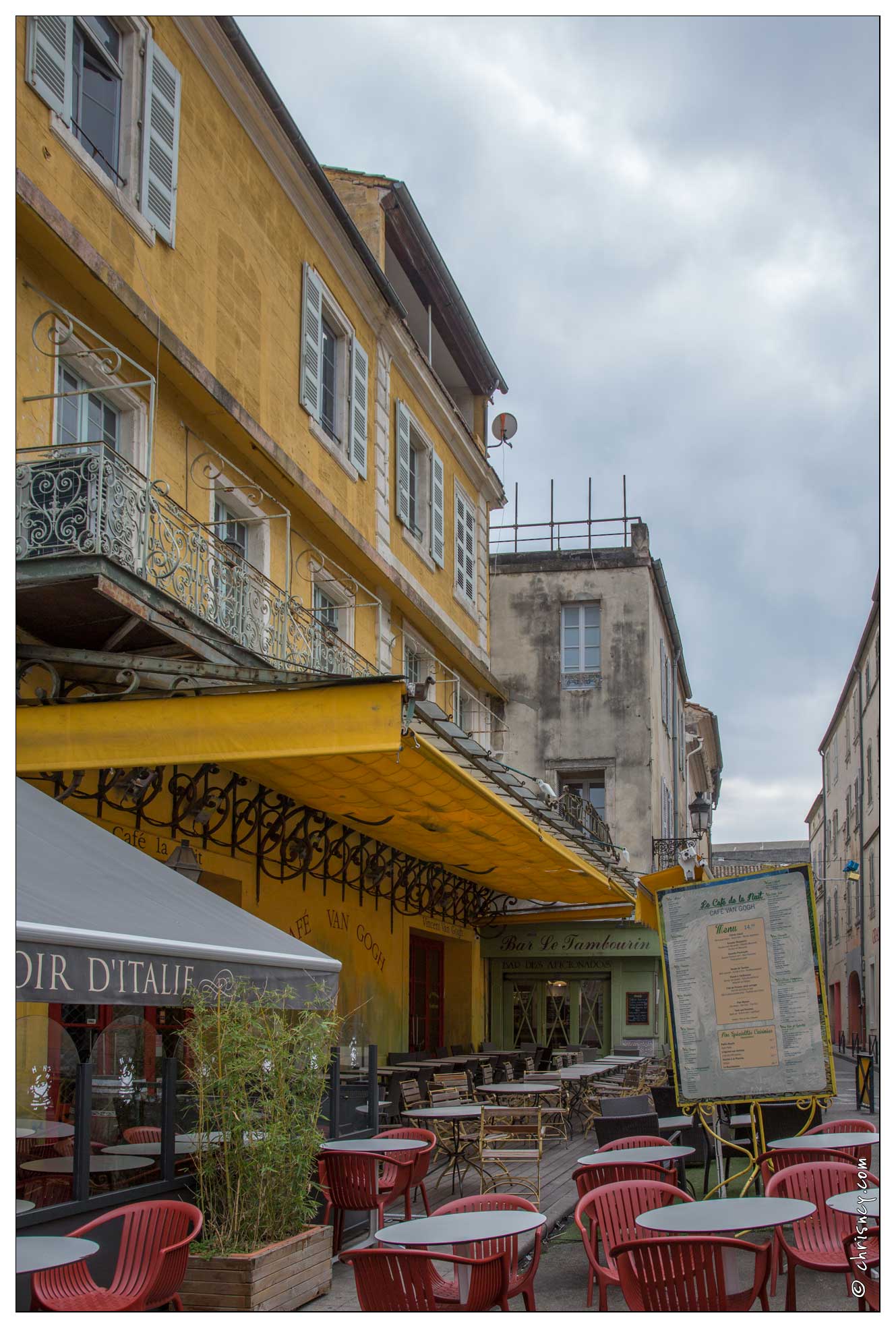 20160122-6663-Arles_Place_du_Forum_Cafe_du_Soir_Van_Gogh.jpg