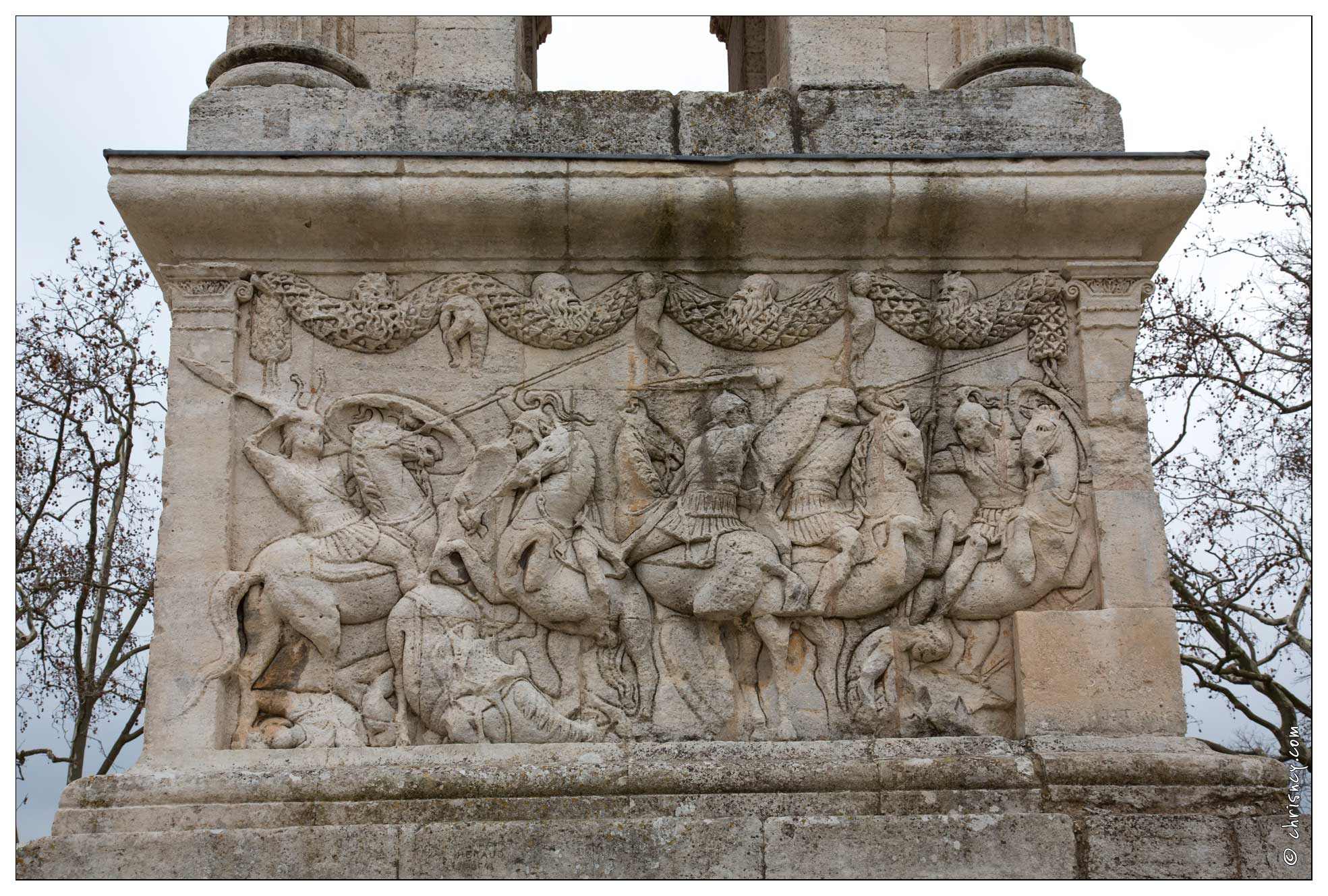 20160128-21 7325-Saint Remy de Provence Les Antiques le mausolee - 20160128-21_7325-Saint_Remy_de_Provence_Les_Antiques_le_mausolee.jpg 20160128-21_7325-Saint_Remy_de_Provence_Les_Antiques_le_mausolee.jpg