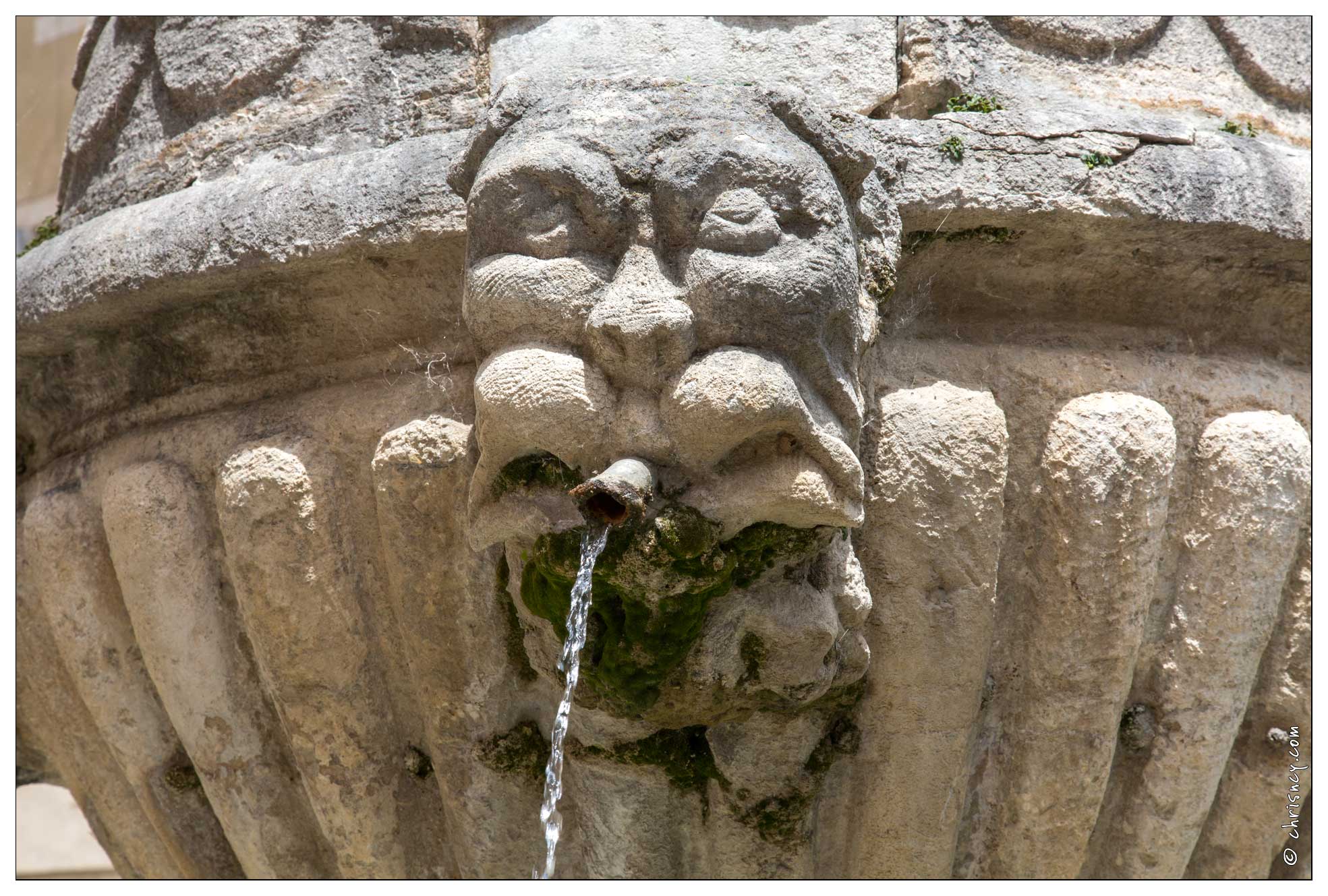 20160612-27 9751-Luberon Pernes les Fontaines - 20160612-27_9751-Luberon_Pernes_les_Fontaines.jpg 20160612-27_9751-Luberon_Pernes_les_Fontaines.jpg
