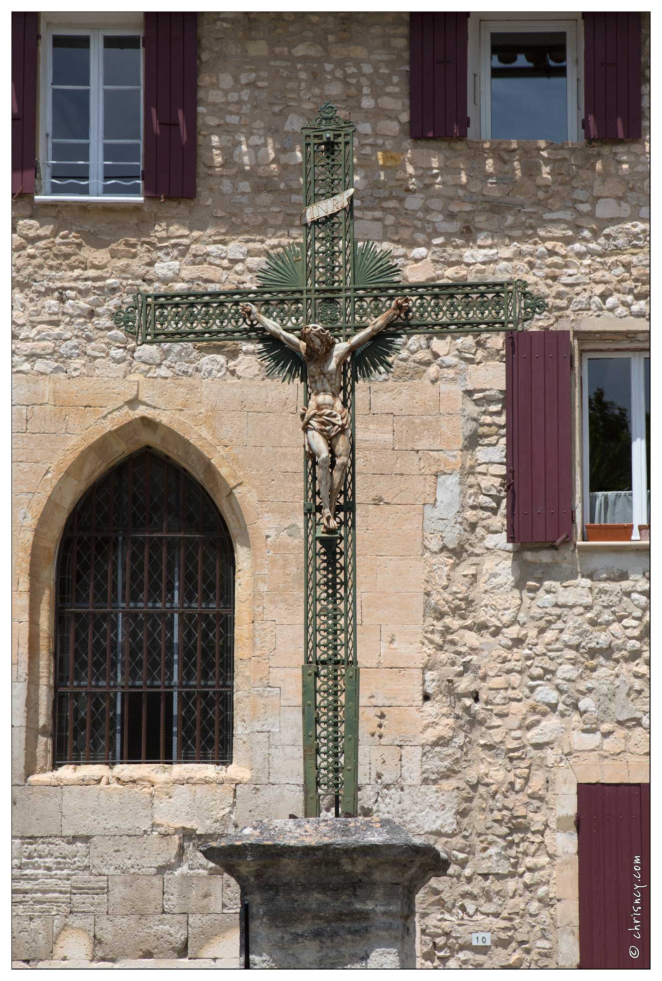 20160612-55 9784-Luberon Pernes les Fontaines - 20160612-55_9784-Luberon_Pernes_les_Fontaines.jpg 20160612-55_9784-Luberon_Pernes_les_Fontaines.jpg