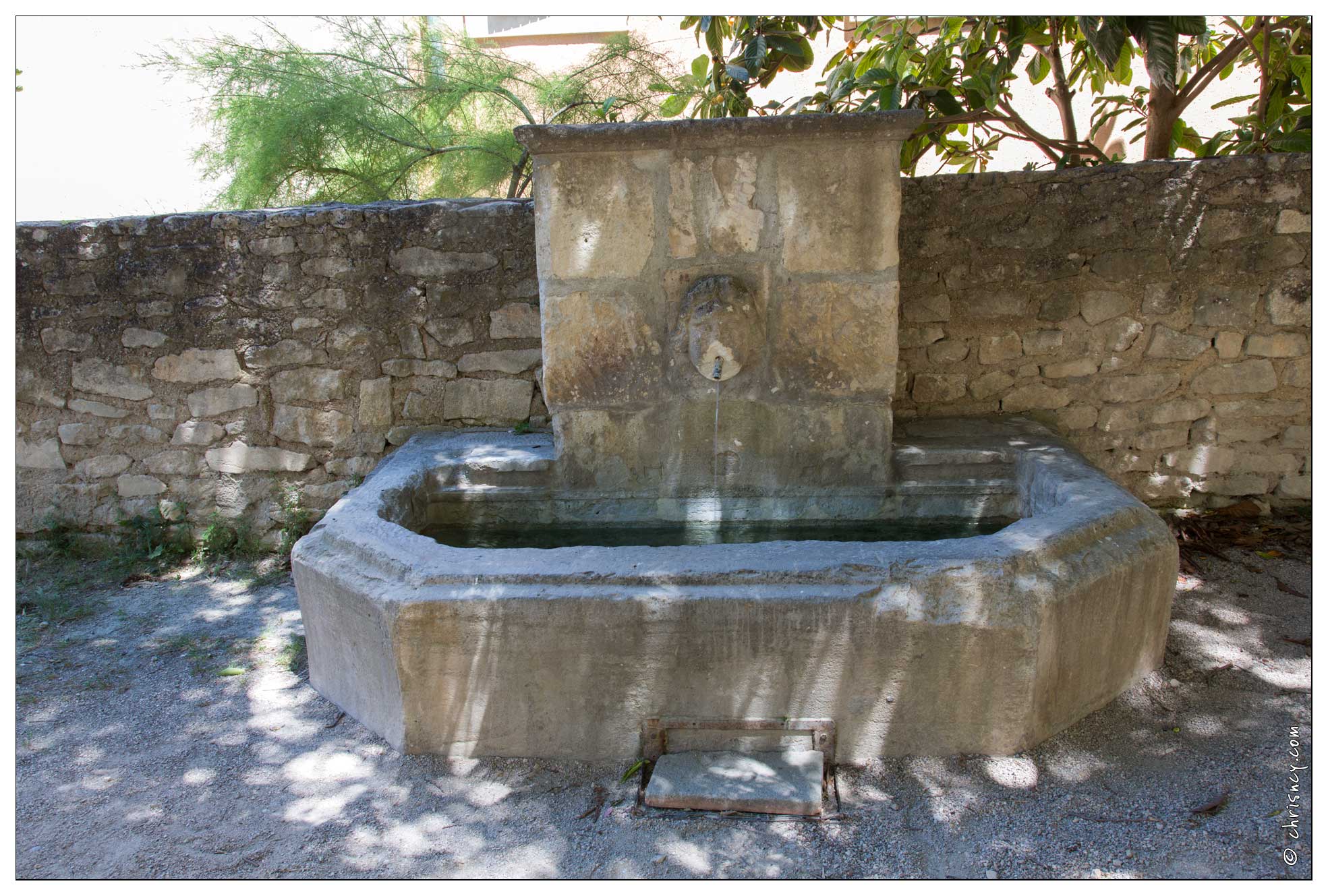 20160612-80 9823-Luberon Pernes les Fontaines - 20160612-80_9823-Luberon_Pernes_les_Fontaines.jpg 20160612-80_9823-Luberon_Pernes_les_Fontaines.jpg