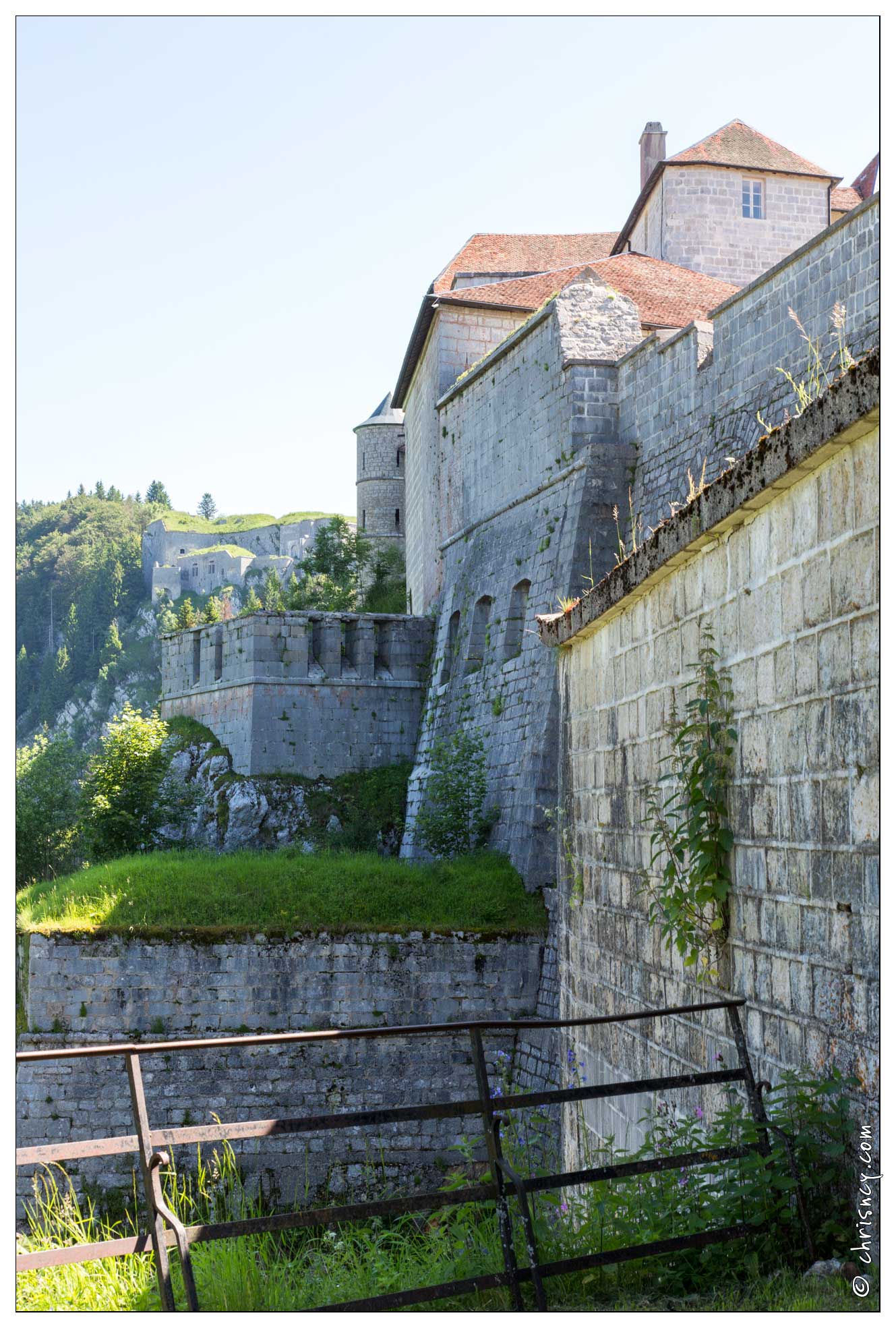 20160624-21_0728-Fort_de_Joux.jpg