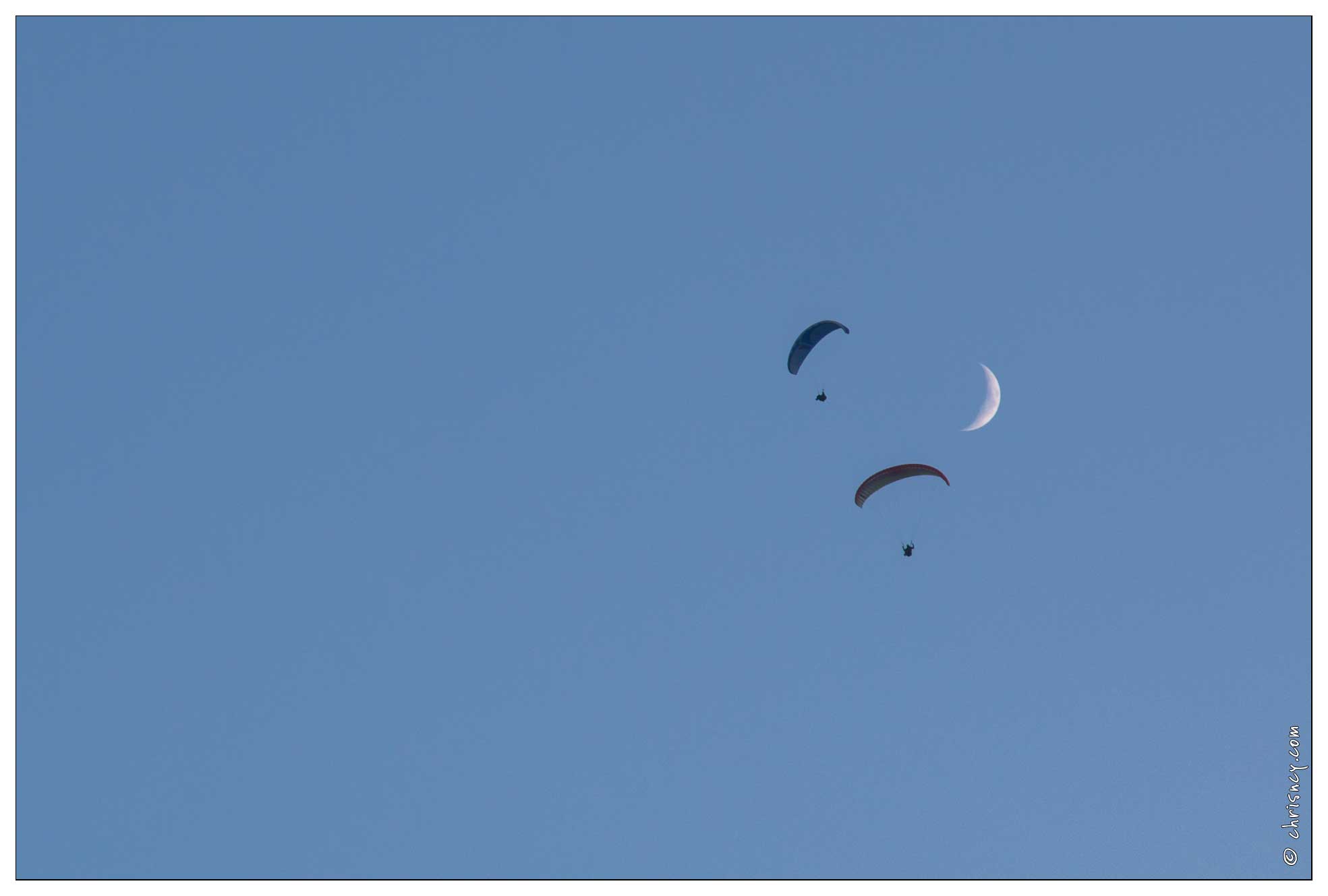 20161204-16 6136-Samoens Lune parapente - 20161204-16_6136-Samoens_Lune_parapente.jpg 20161204-16_6136-Samoens_Lune_parapente.jpg