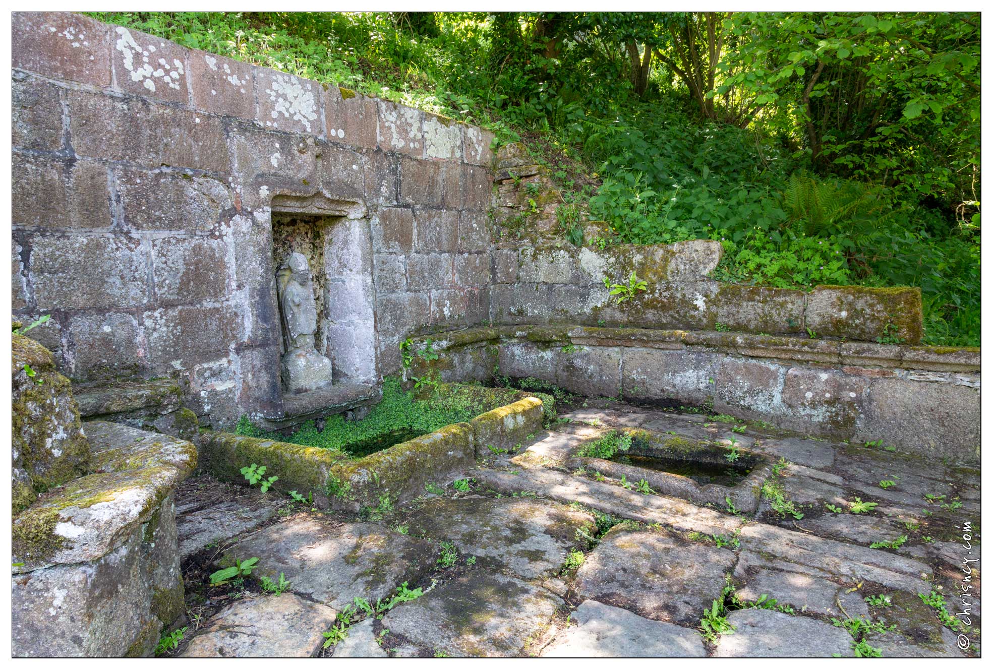 20180521-049_9210-Loguivy_les_Lannion_Fontaine_Saint_Yvi.jpg