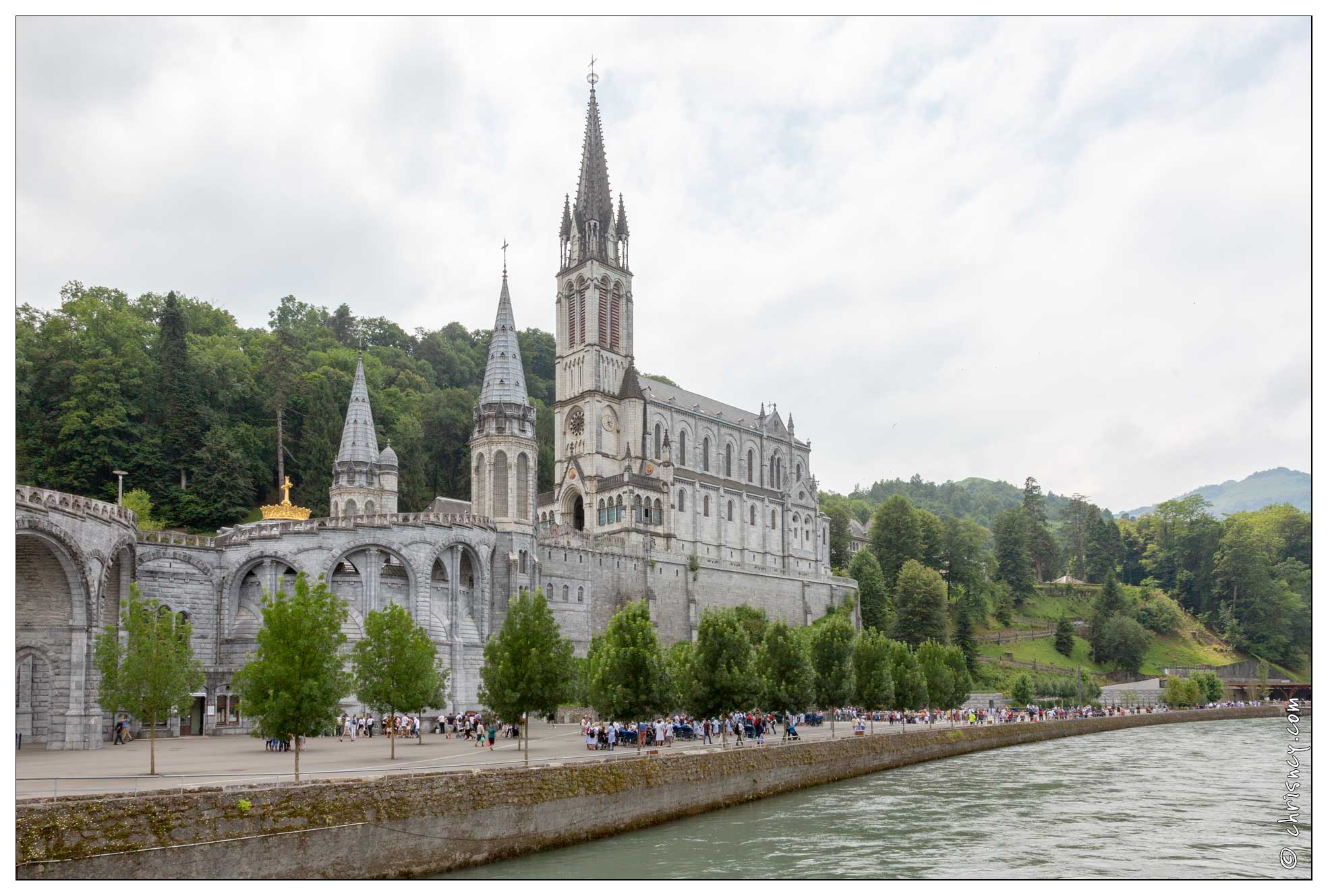 20180703-077_1960-Lourdes_Le_sanctuaire.jpg