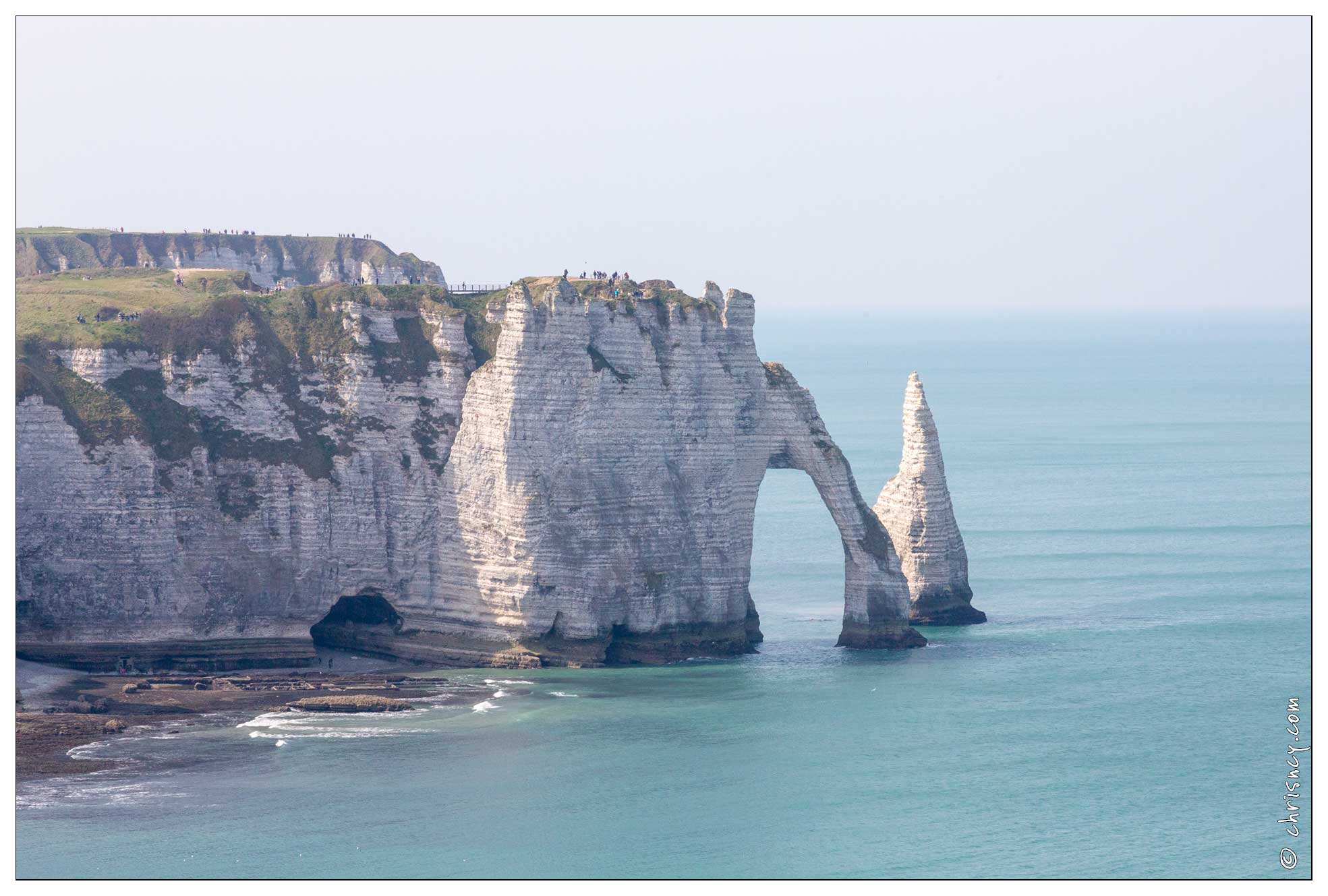 20190415-54_5737-Etretat_vue_vers_la_porte_d_Aval.jpg