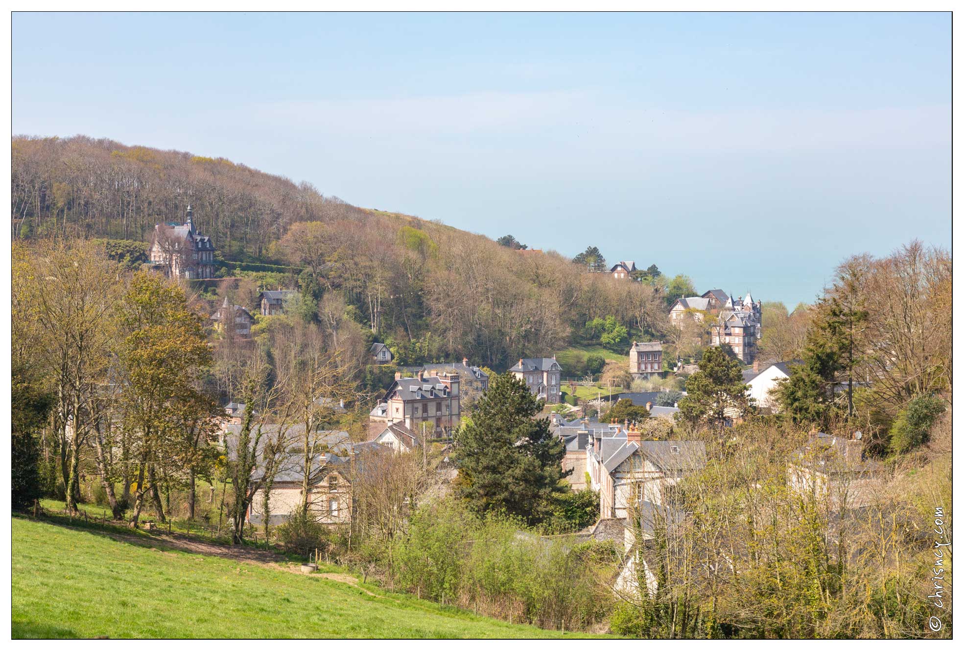 20190419-27 6199-Saint Martin aux Buneaux Les Petites Dalles - 20190419-27_6199-Saint_Martin_aux_Buneaux_Les_Petites_Dalles.jpg 20190419-27_6199-Saint_Martin_aux_Buneaux_Les_Petites_Dalles.jpg