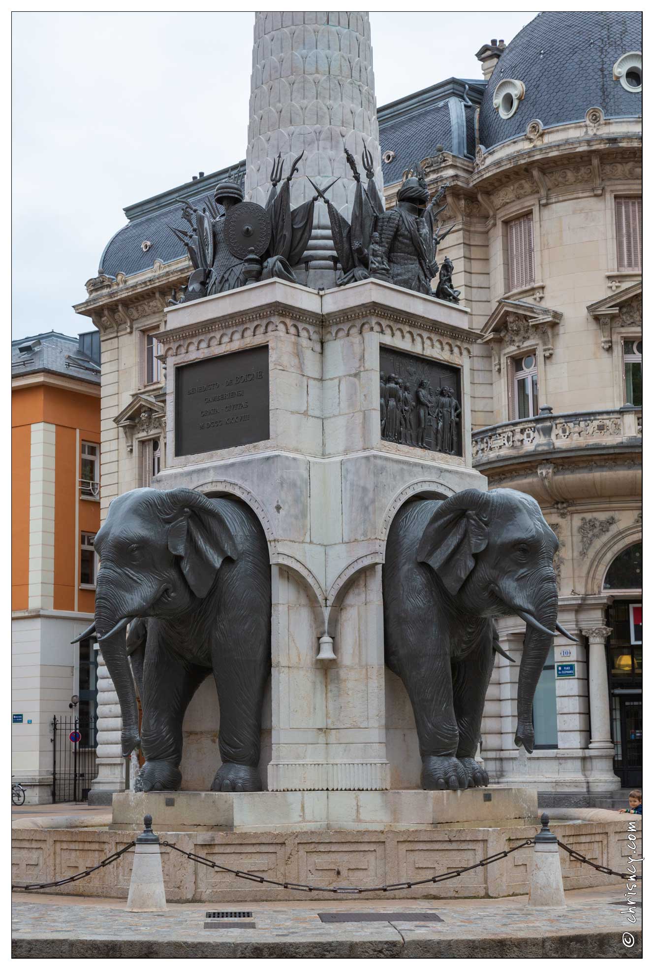 20190822-08_8276-Chambery_fontaine_des_elephants.jpg