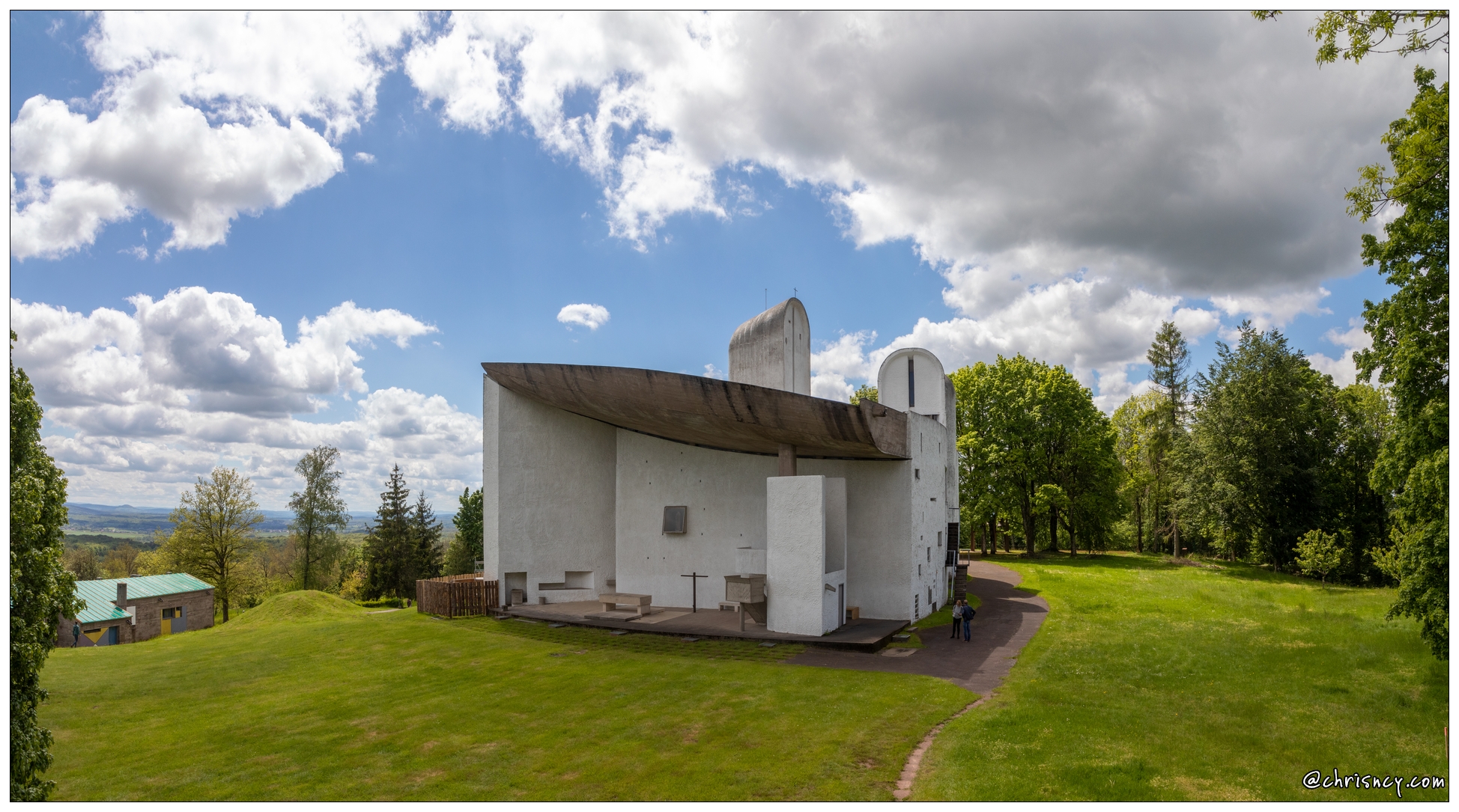 20210527-6729-Ronchamp_ND_du_Haut_Le_Corbusier_Pano.jpg