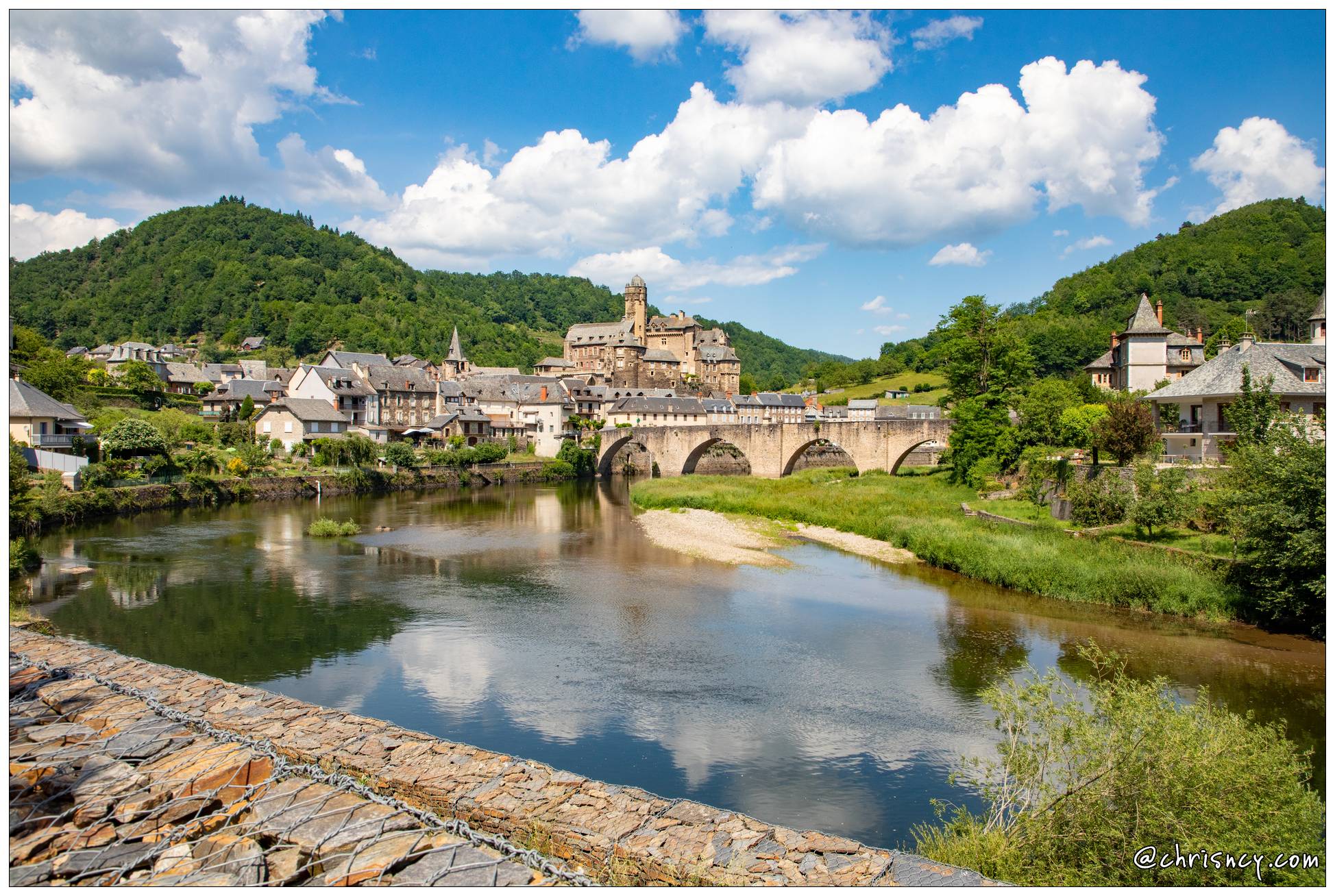 20210612-21_7570-Estaing_Le_Chateau_Le_pont_sur_Le_Lot_.jpg