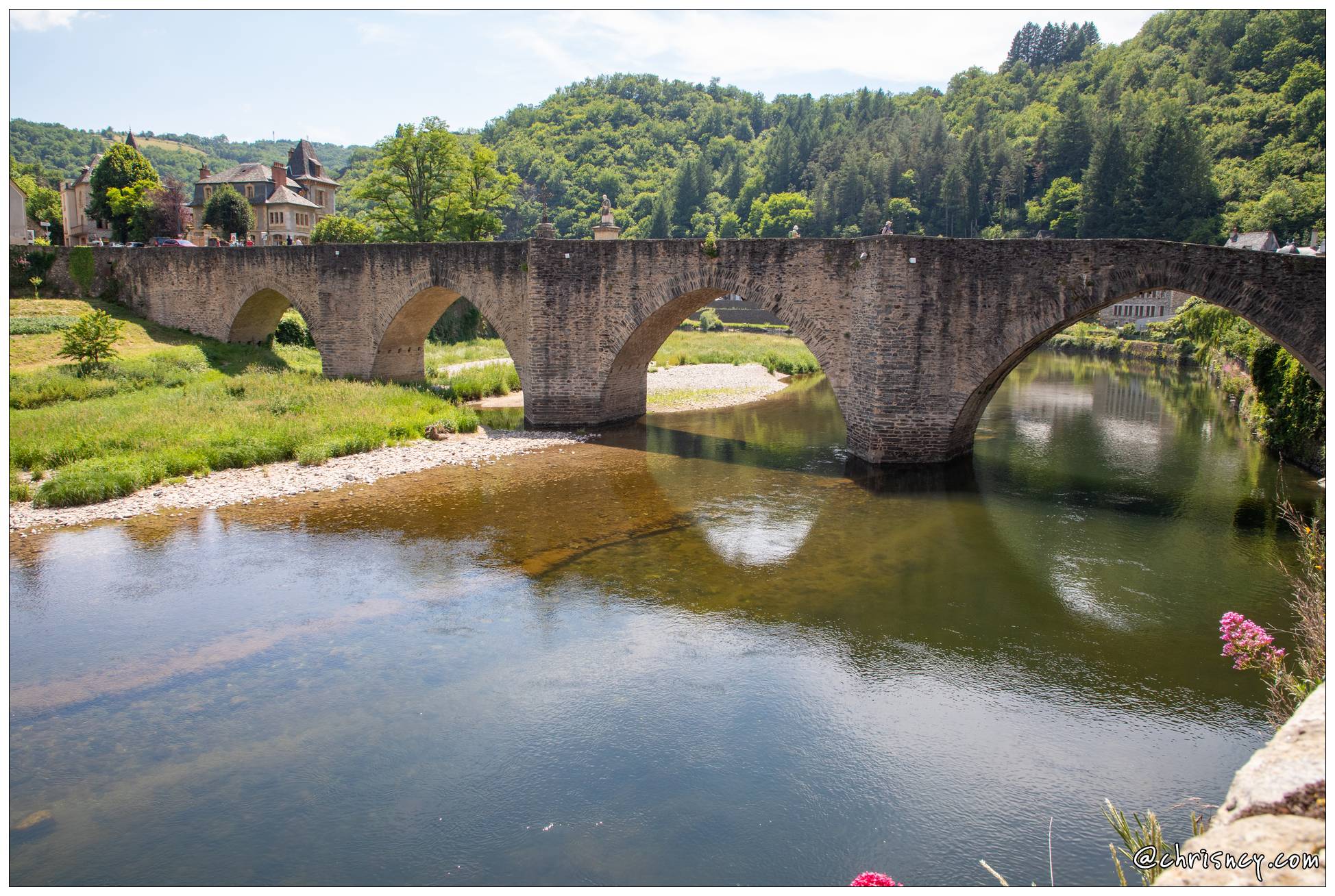20210612-22_7569-Estaing_Le_Pont_sur_Le_Lot_.jpg