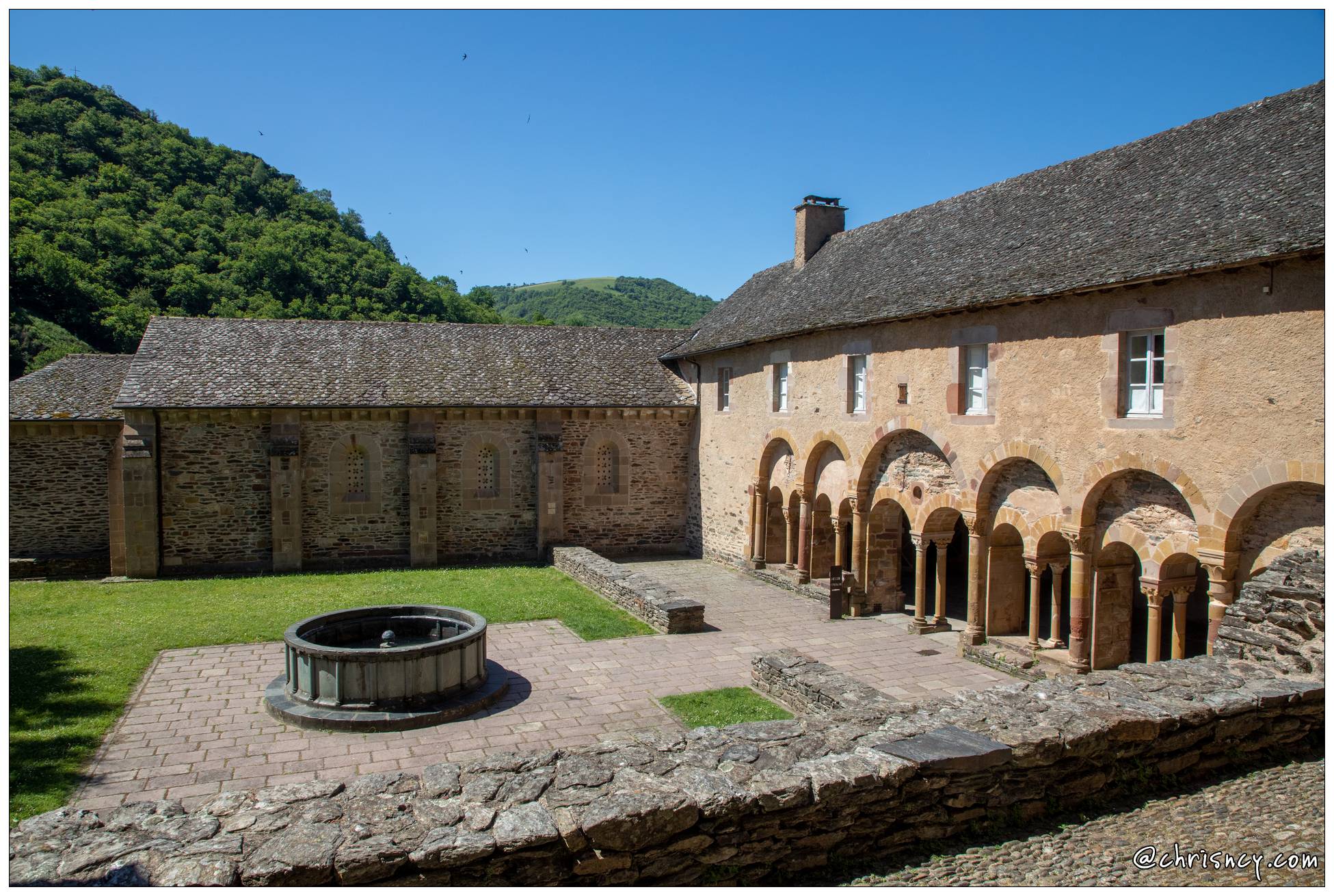 20210614-62_7771-Conques_en_Rouergue.jpg