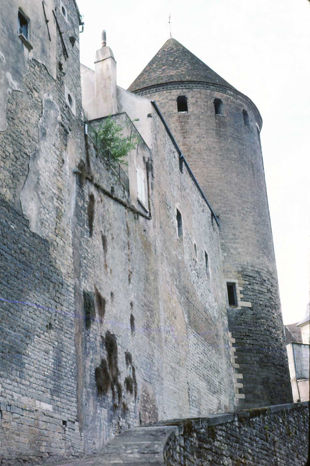 19820930-316d-Semur_en_Auxois.jpg