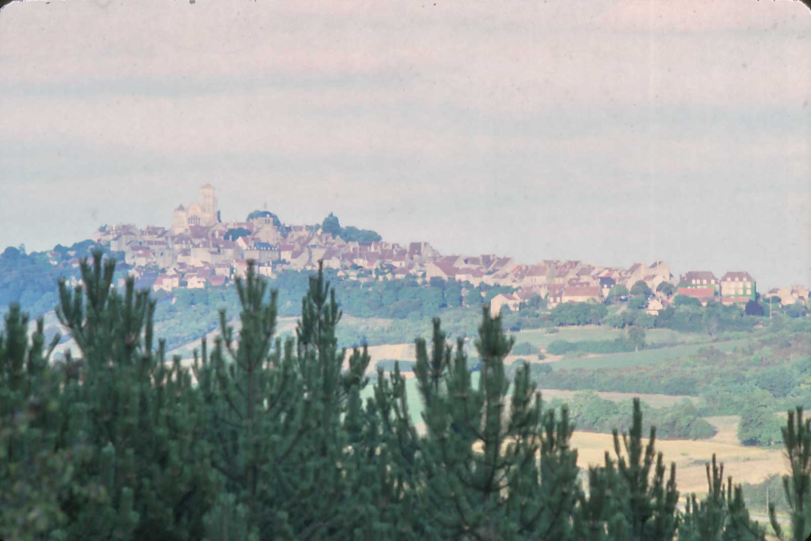 19820930-269d-Vezelay.jpg