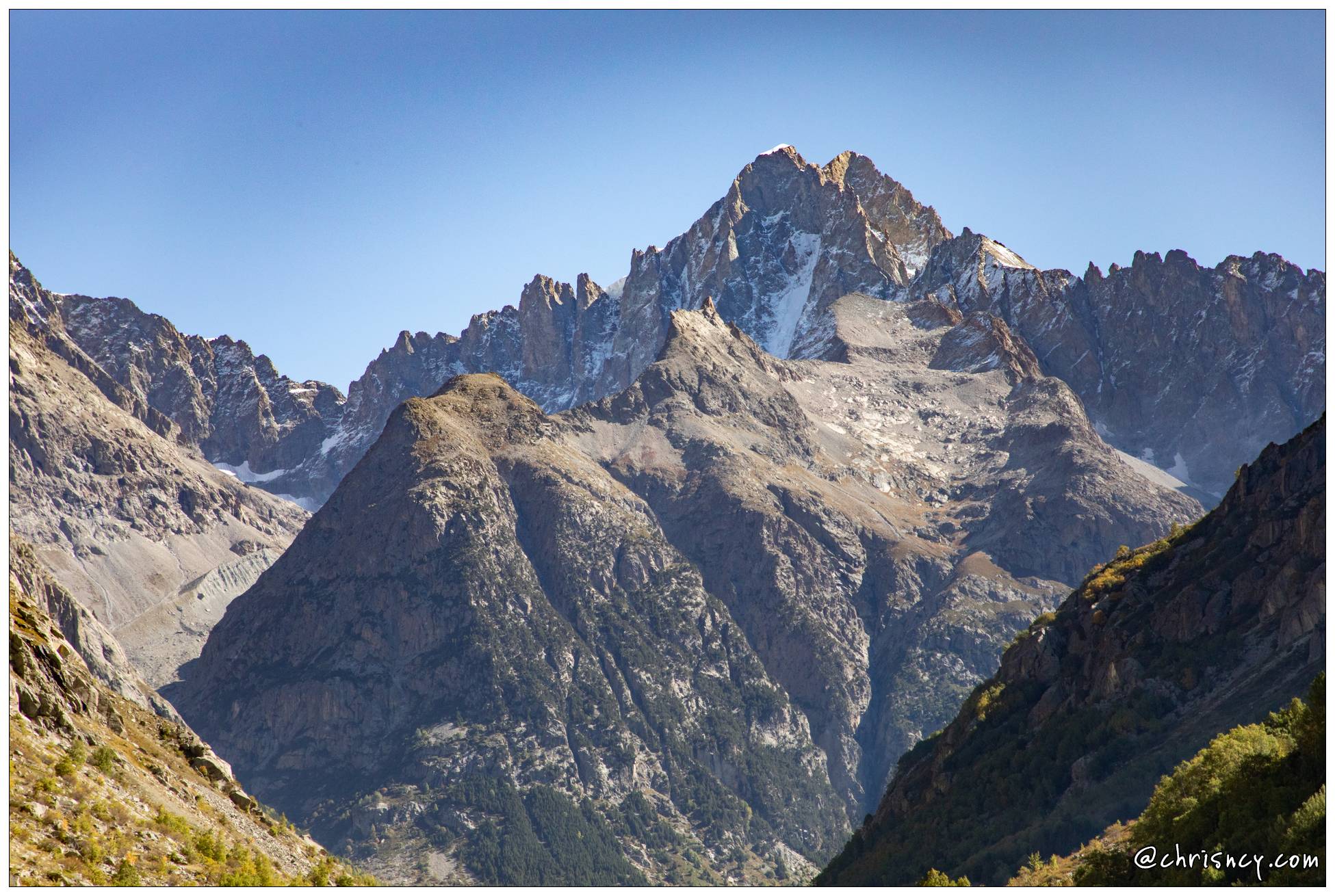 20210930-9297-Route_de_la_Berarde_La_Barre_des_Ecrins.jpg