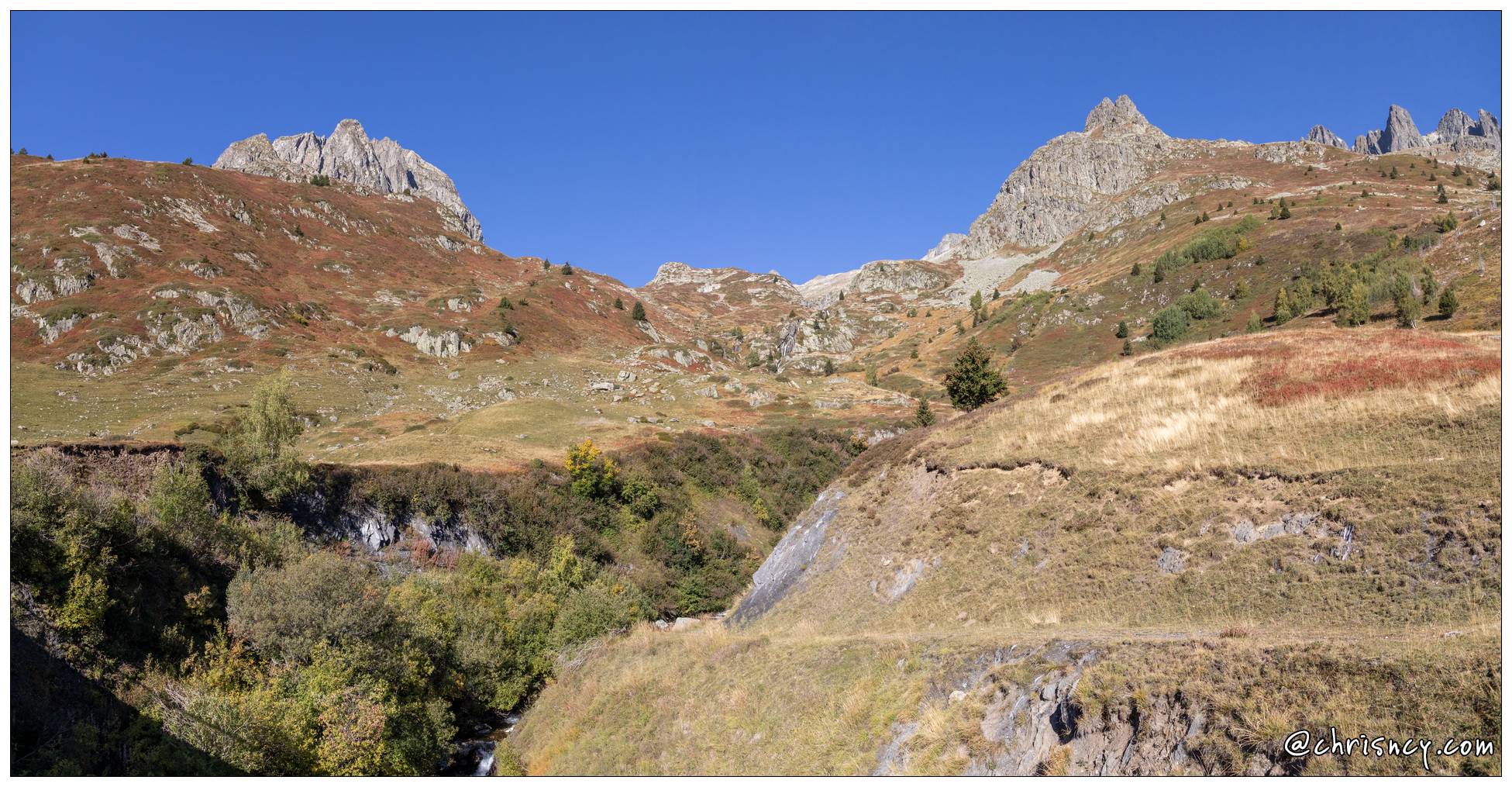 20211001-9379-Col_de_la_Croix_de_Fer_Barrage_de_Grand_Maison_Pano.jpg